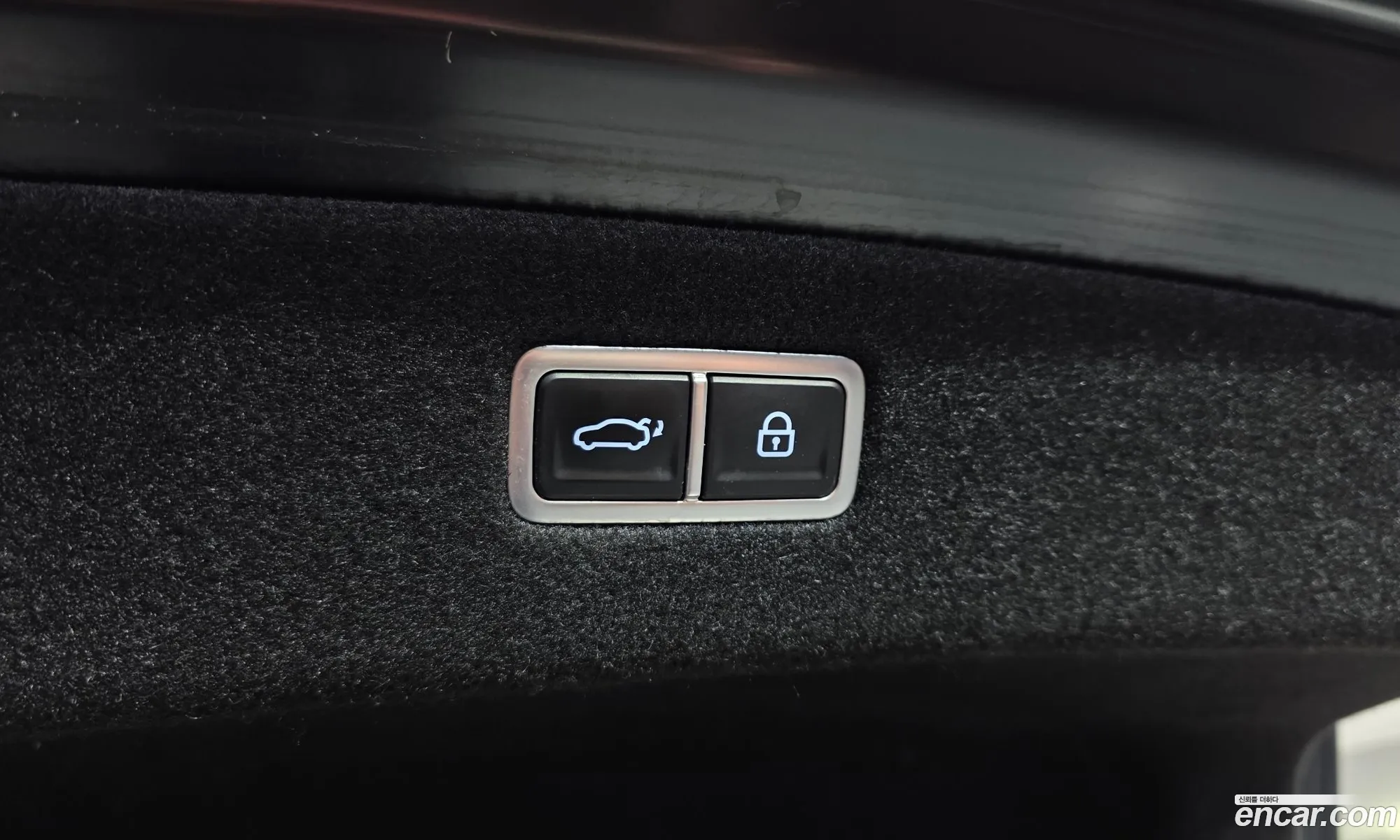 Genesis G90 2022 KMTFA41DDNU008137 — 12