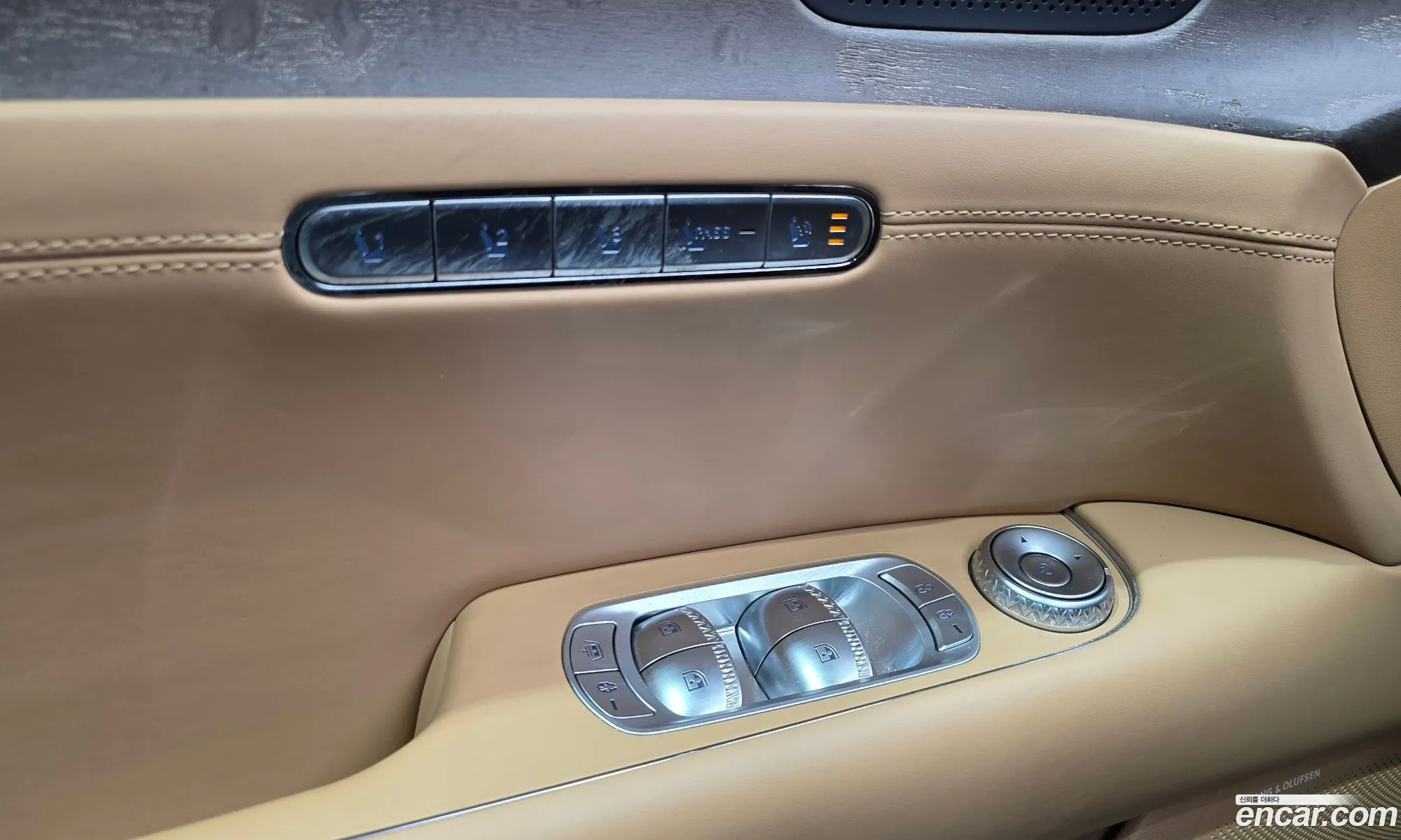 Genesis G90 2022 KMTFA41DDNU008137 — 24
