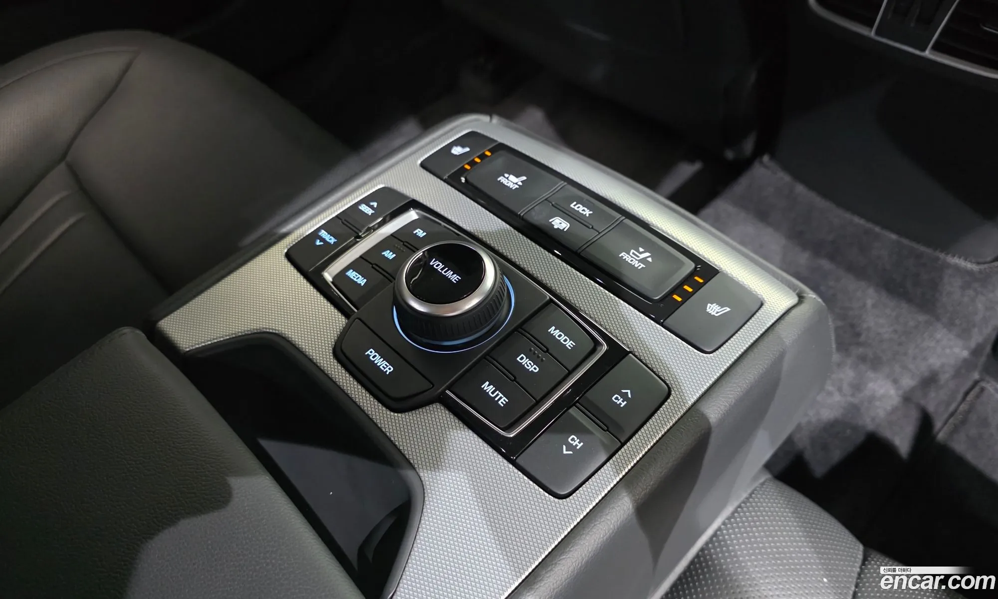 Genesis G80 2018 KMHGM41DDJU296669 — 37