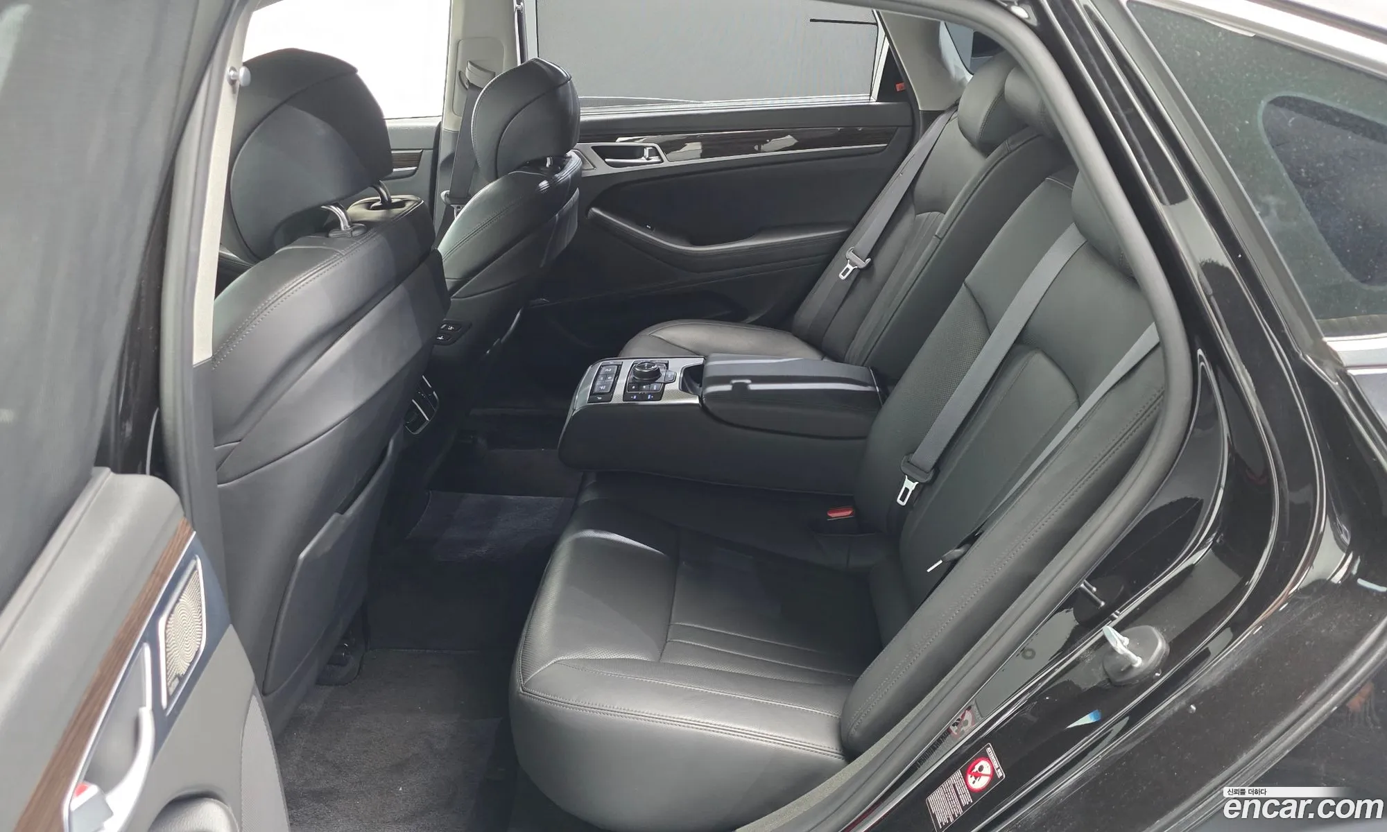 Genesis G80 2018 KMHGM41DDJU296669 — 23