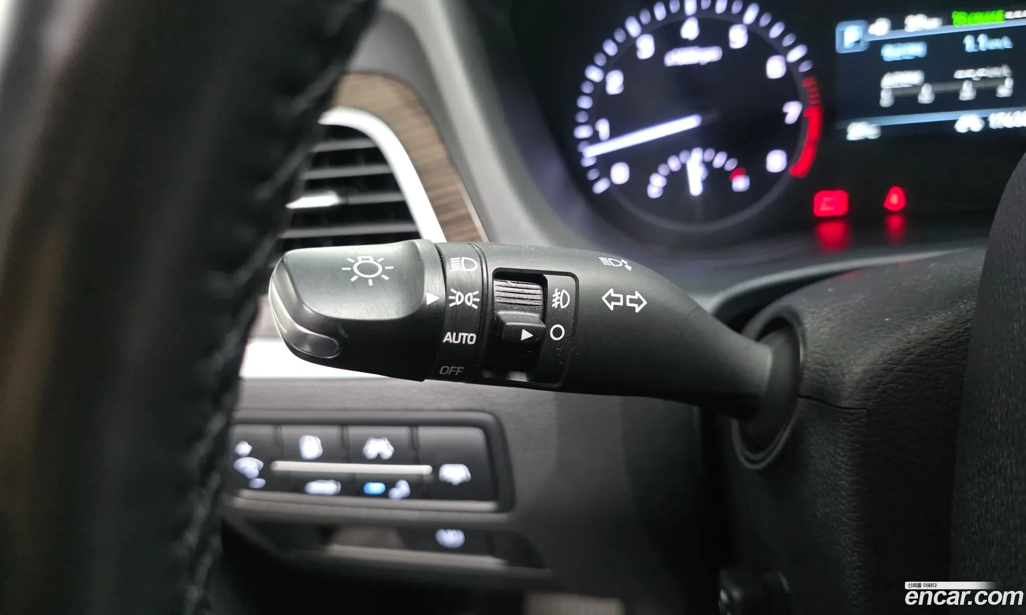 Genesis G80 2018 KMHGM41DDJU296669 — 38