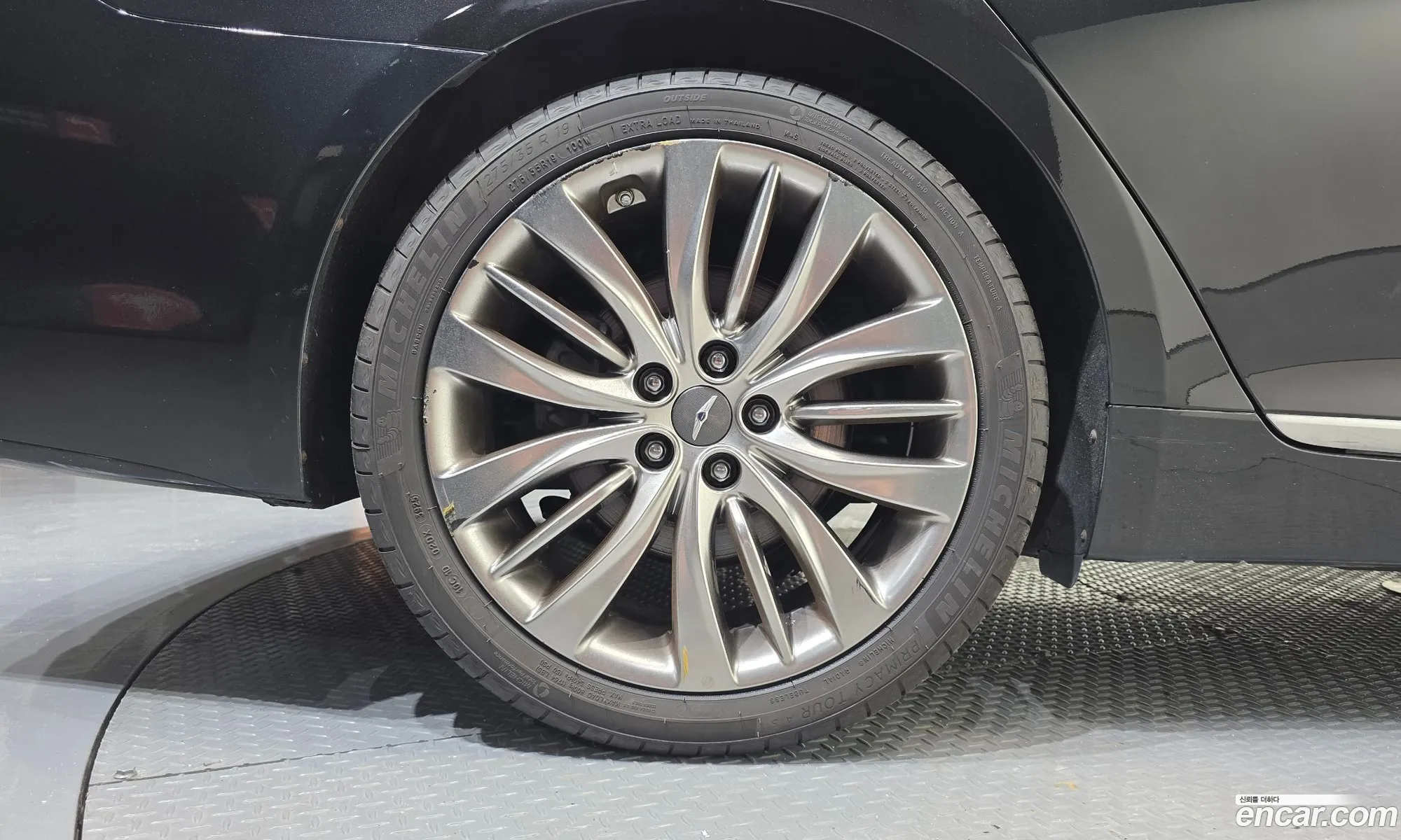 Genesis G80 2018 KMHGM41DDJU296669 — 31
