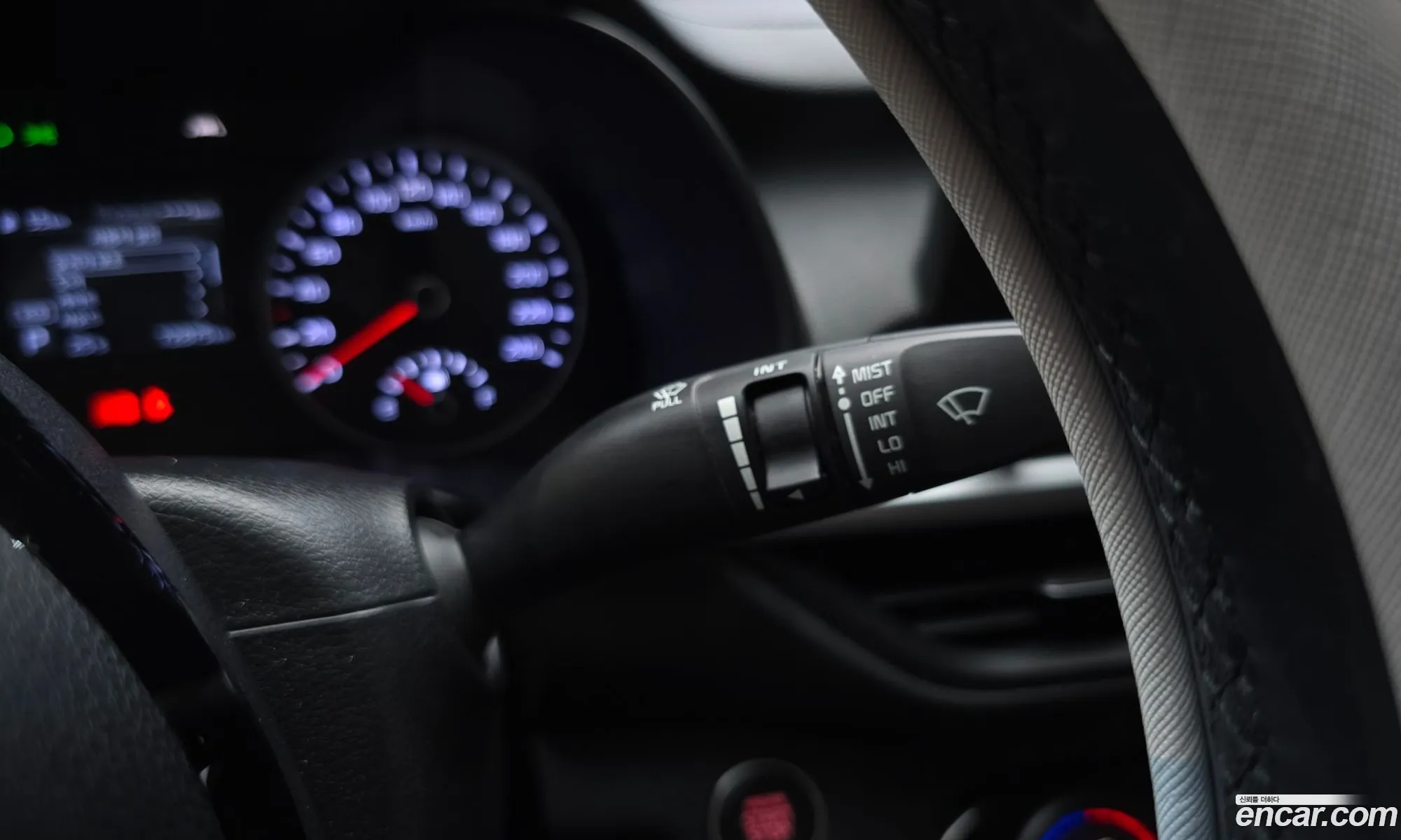 Kia K3 2019 KNAF241BEKA846817 — 17