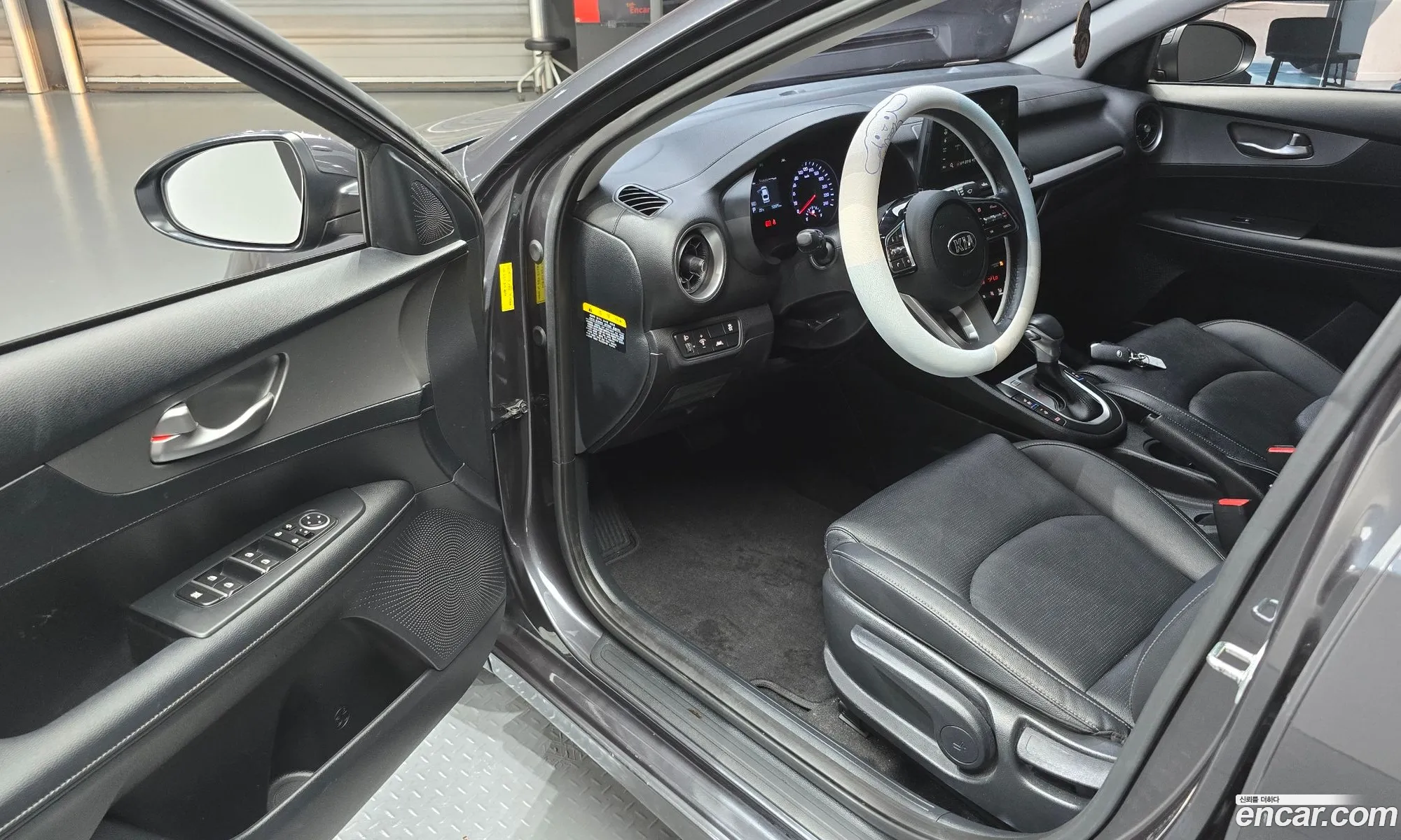 Kia K3 2019 KNAF241BEKA846817 — 2