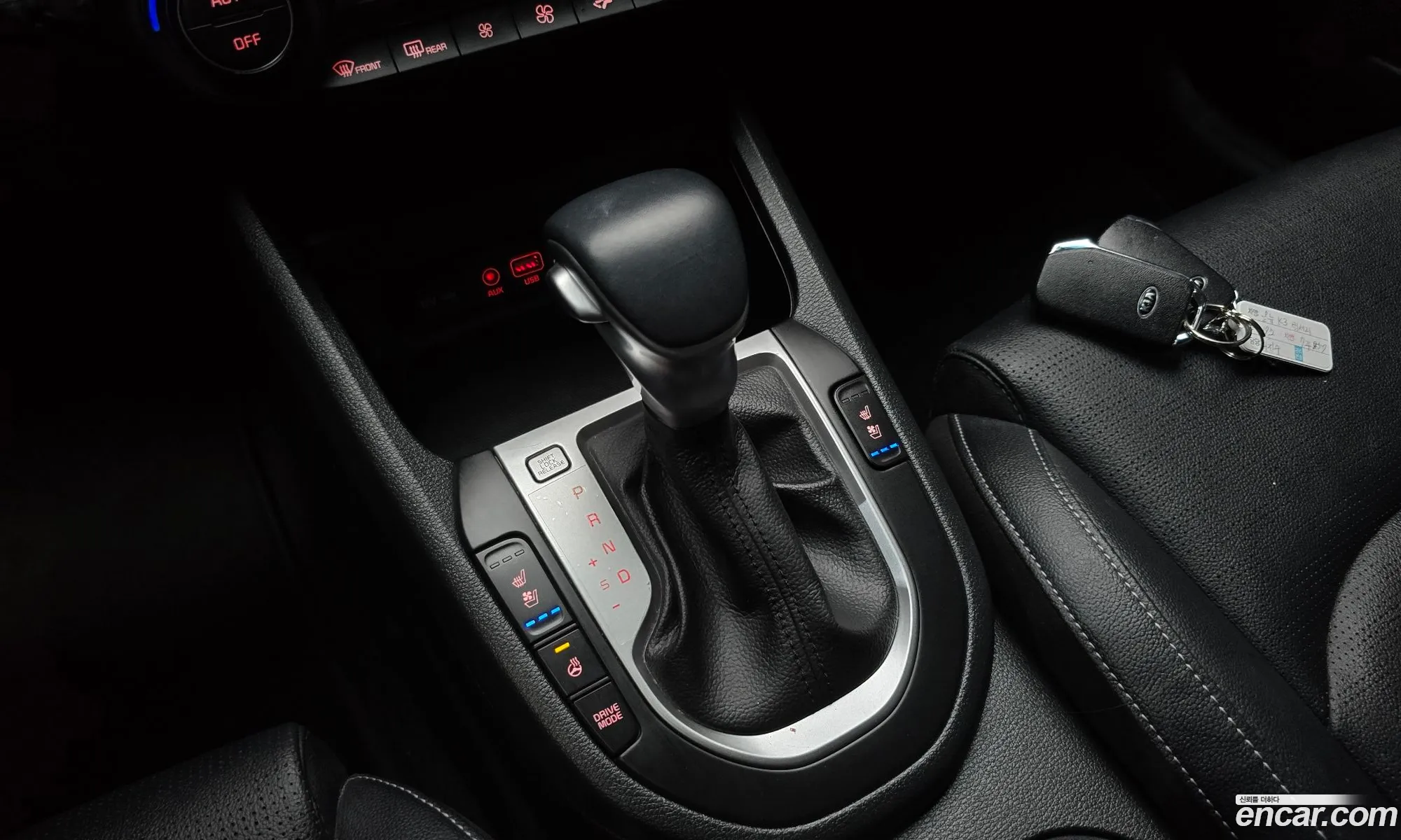 Kia K3 2019 KNAF241BEKA846817 — 24