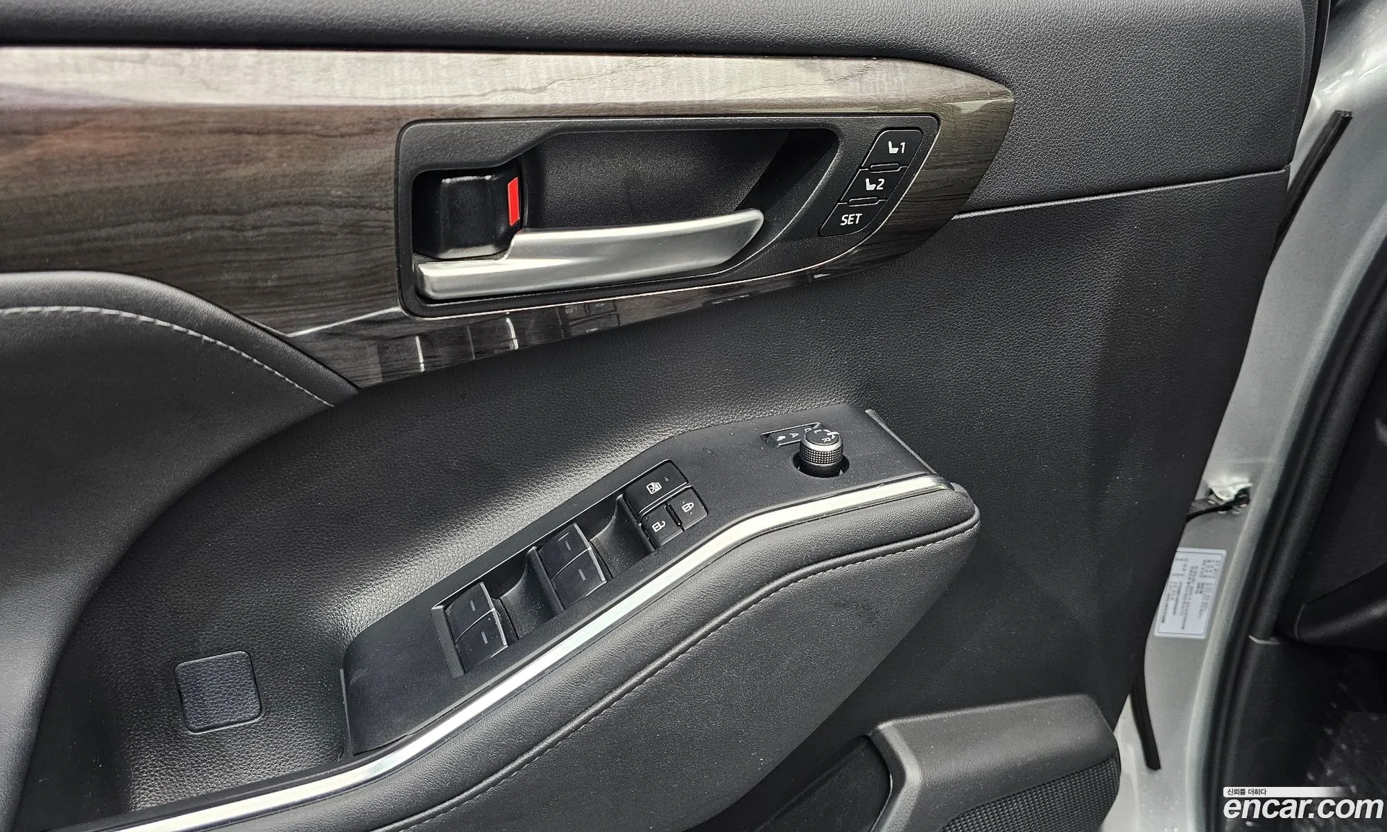 Toyota Highlander 2023 5TDXBRCH5PS132791 — 5