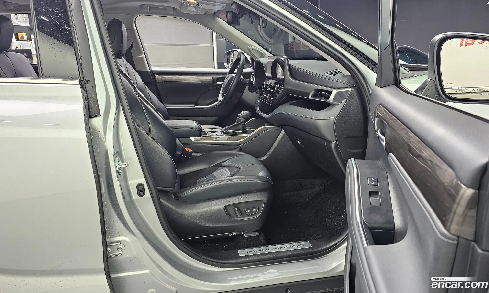 Toyota Highlander 2023 5TDXBRCH5PS132791 — 8