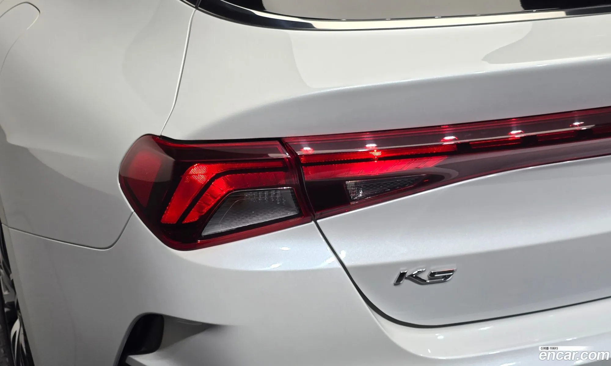 Kia K5 2020 KNAG241ABLA033401 — 24