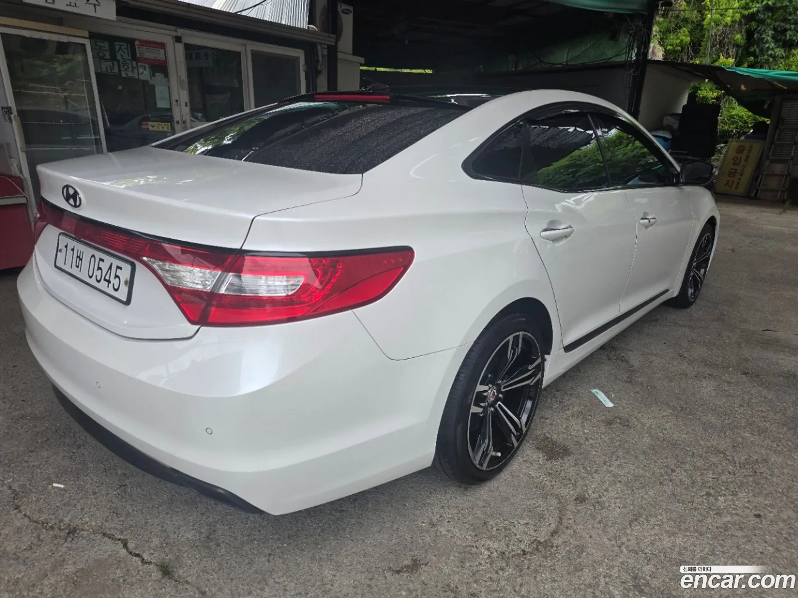 Hyundai Grandeur HG 2016 — 16
