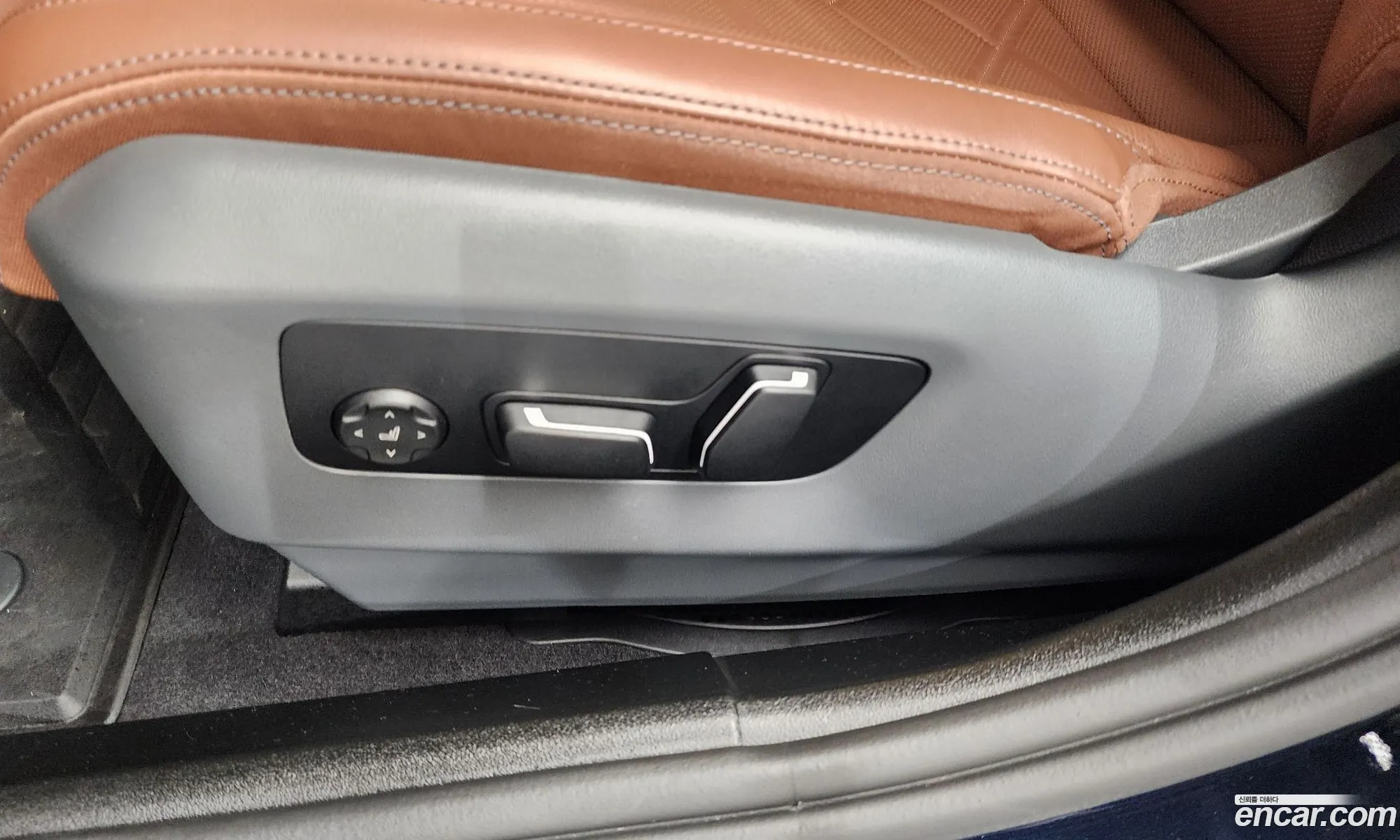 BMW 5 Series 2024 — 12