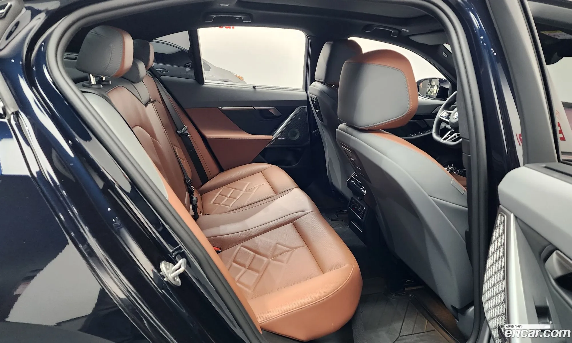 BMW 5 Series 2024 — 16
