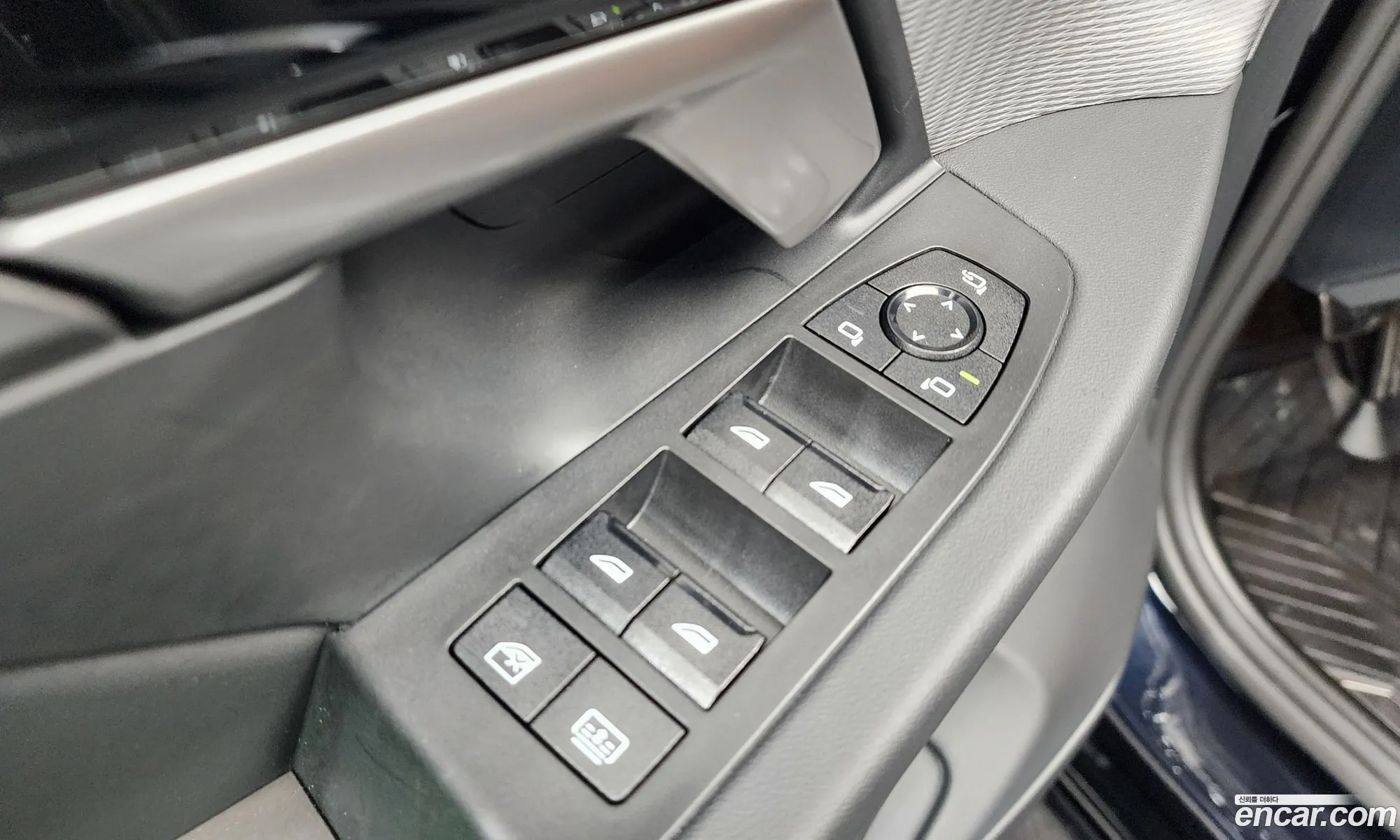 BMW 5 Series 2024 — 36