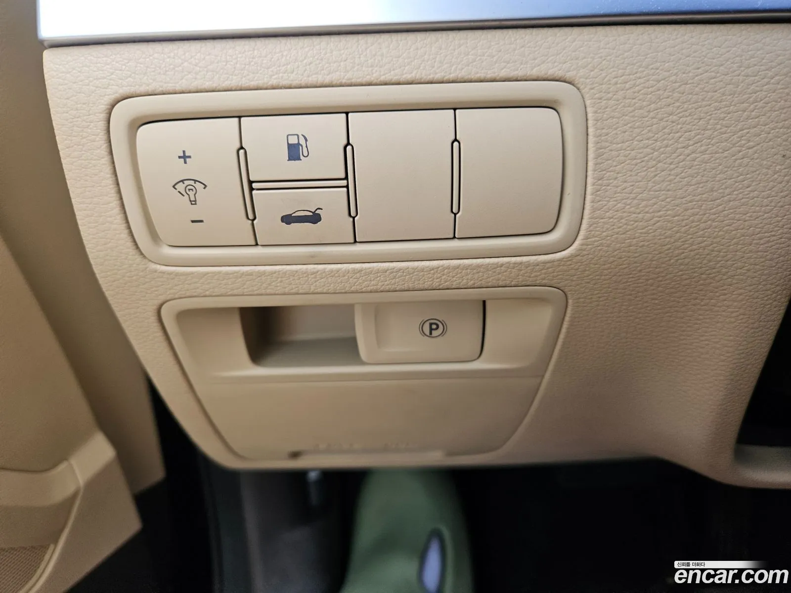 Genesis G80 2016 — 2