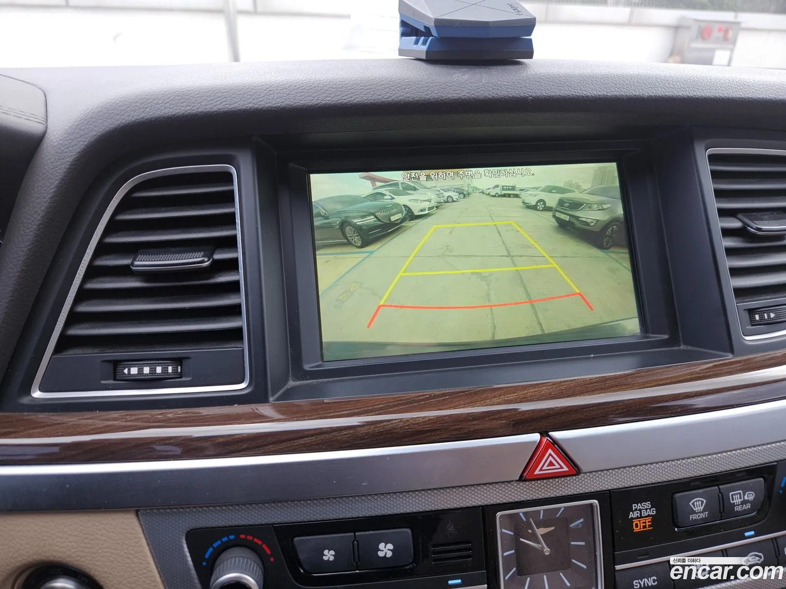 Genesis G80 2016 — 11
