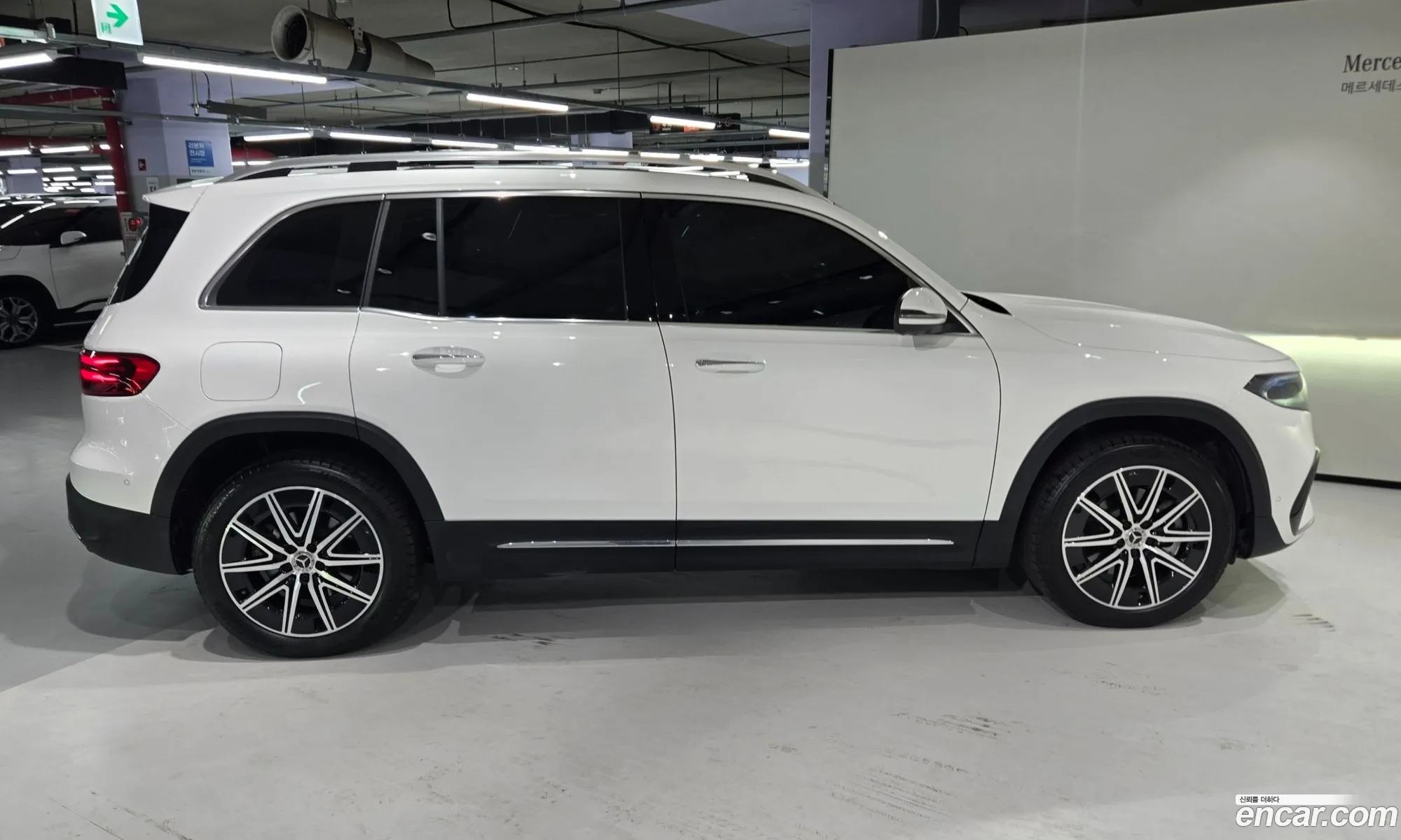 Mercedes-Benz EQB X243 2025 — 14