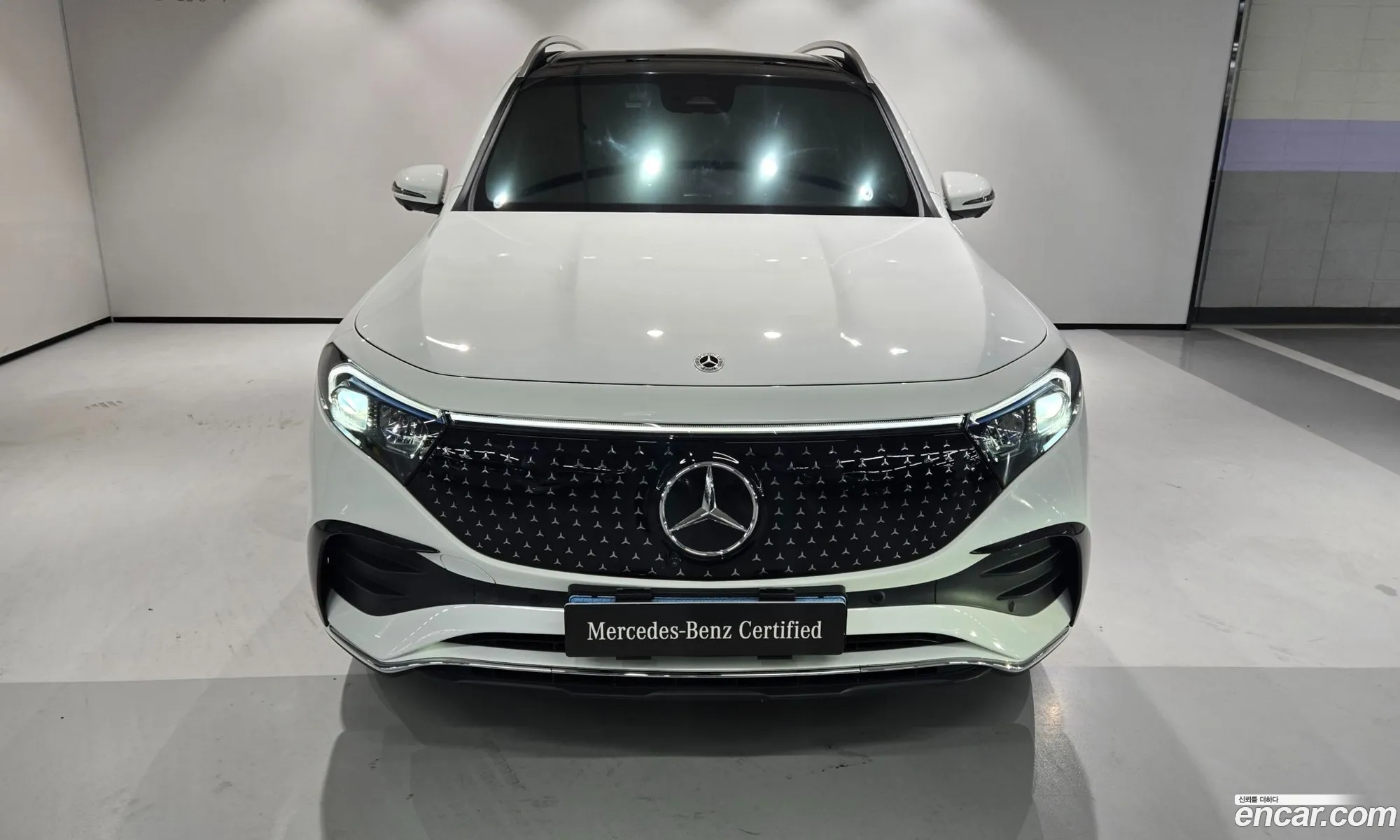 Mercedes-Benz EQB X243 2025 — 17