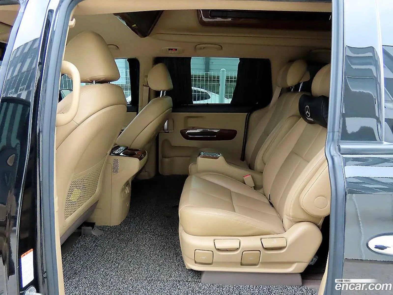 Kia Carnival 2015 — 9