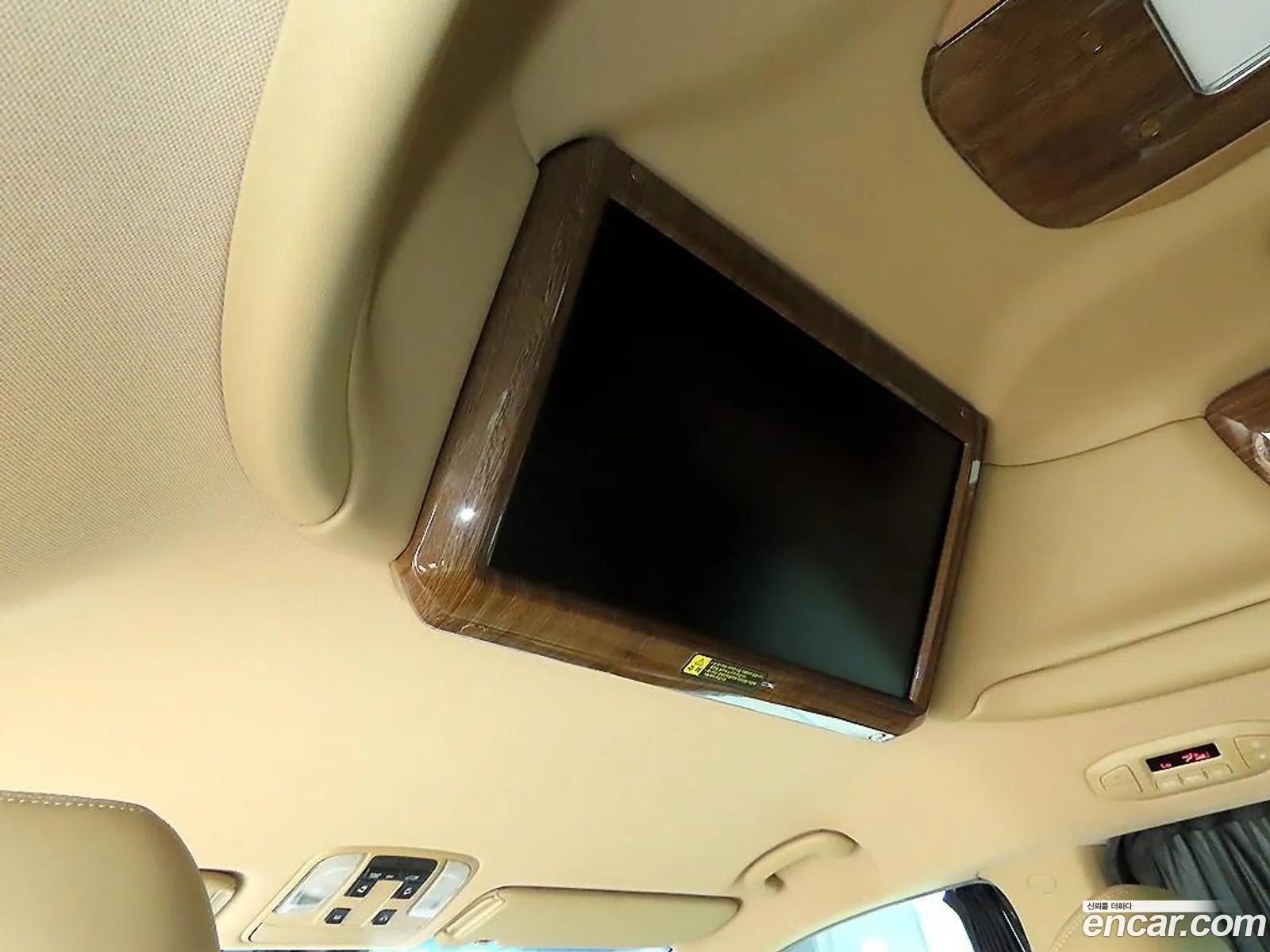 Kia Carnival 2015 — 20