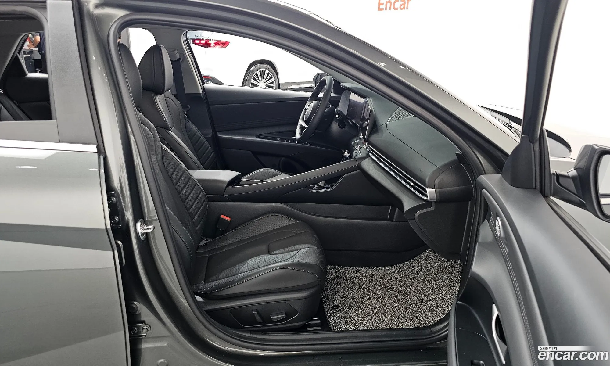 Hyundai Elantra 2025 KMHLR41EETU073469 — 29