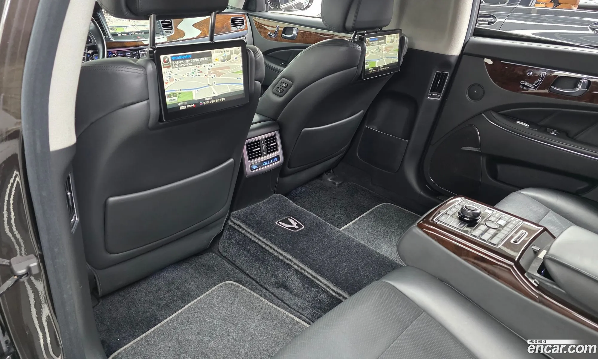 Hyundai Equus 2013 — 11