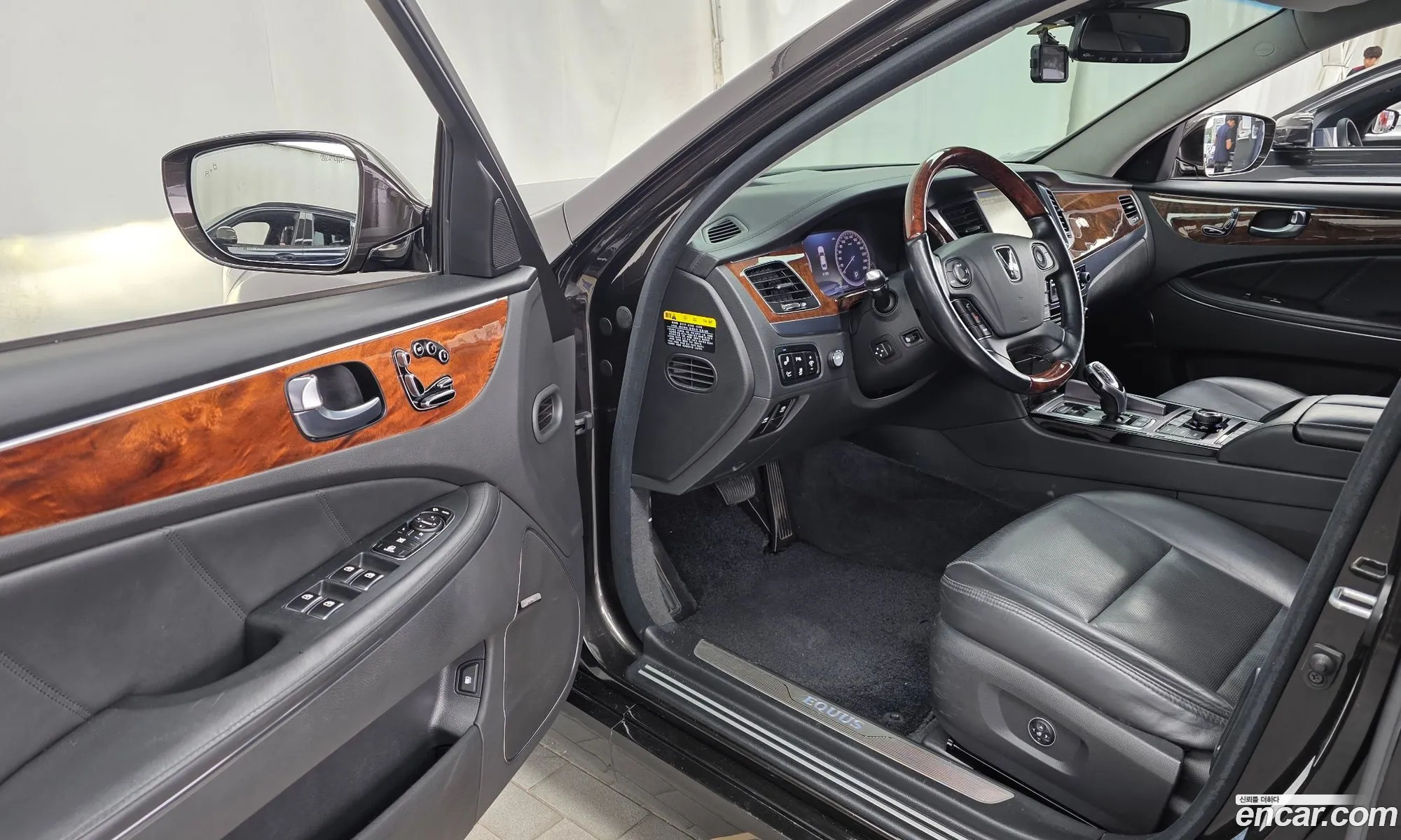 Hyundai Equus 2013 — 3