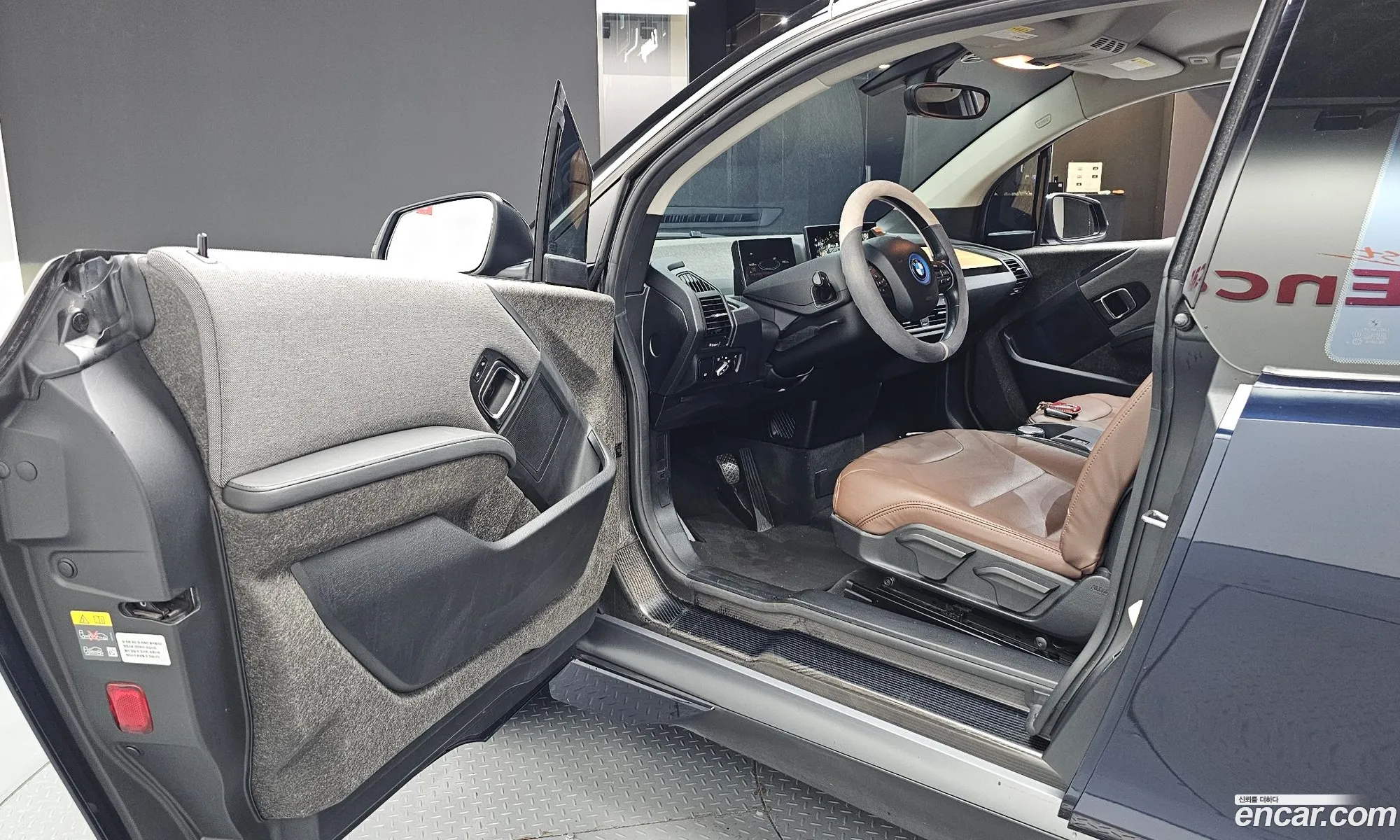 BMW i3 2018 WBY7Z2107J7B32066 — 30