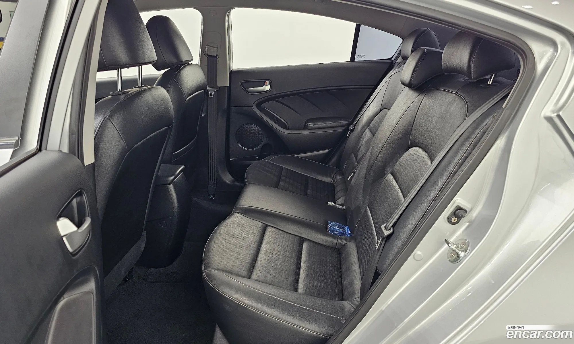 Kia K3 2017 — 6