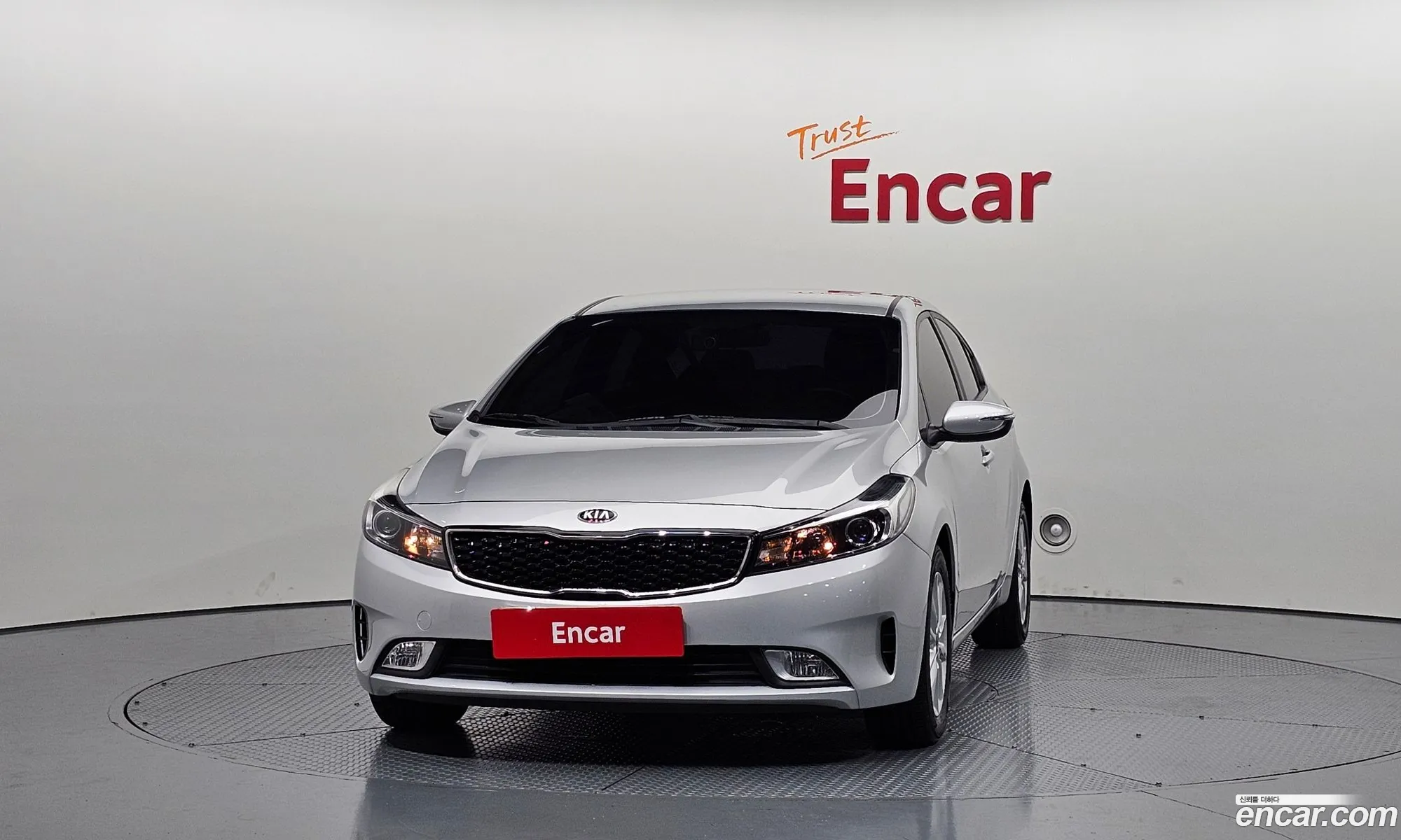 Kia K3 2017 — 18