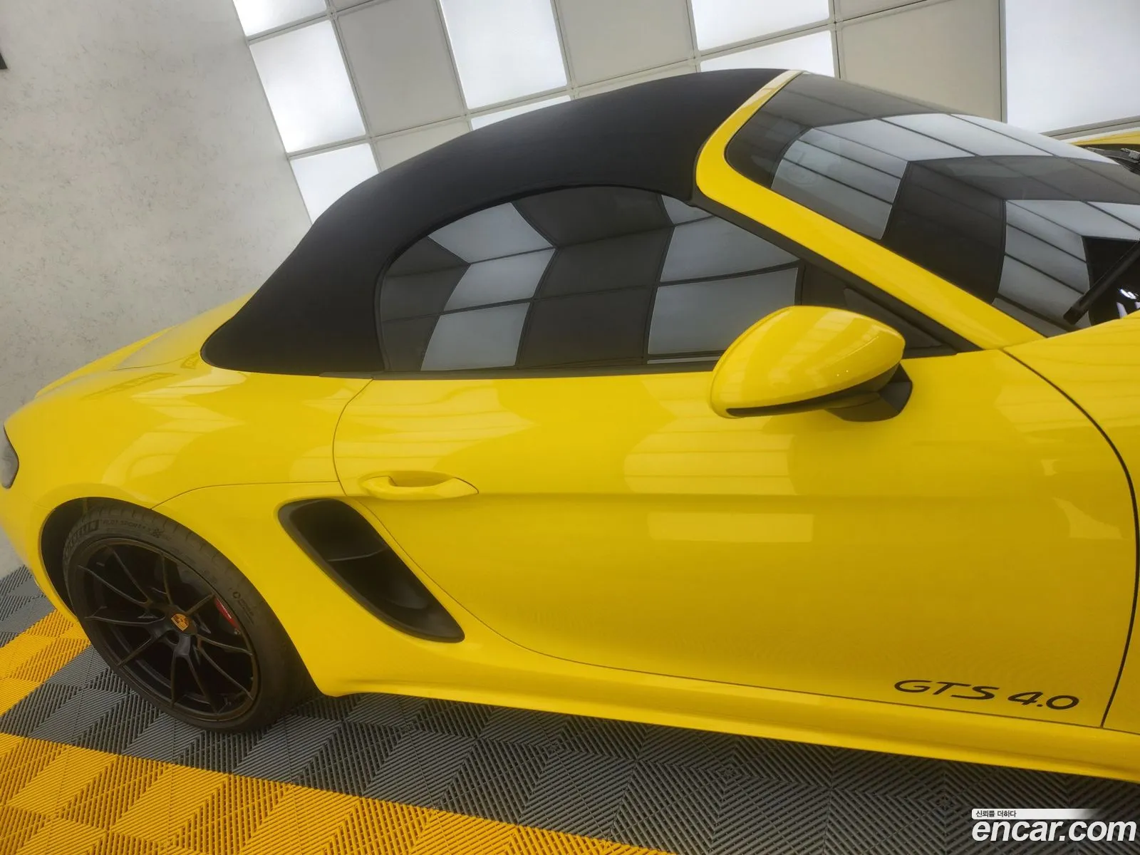 Porsche 718 Boxster