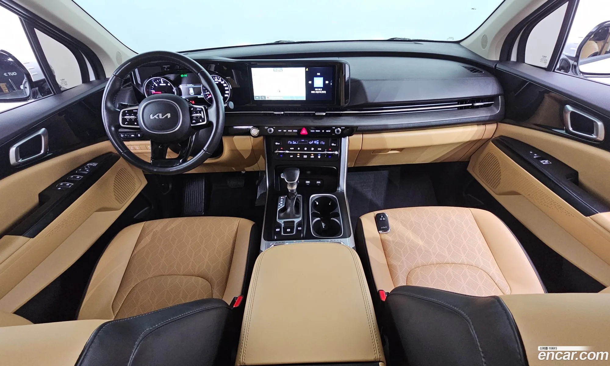 Kia Carnival 2022 — 10