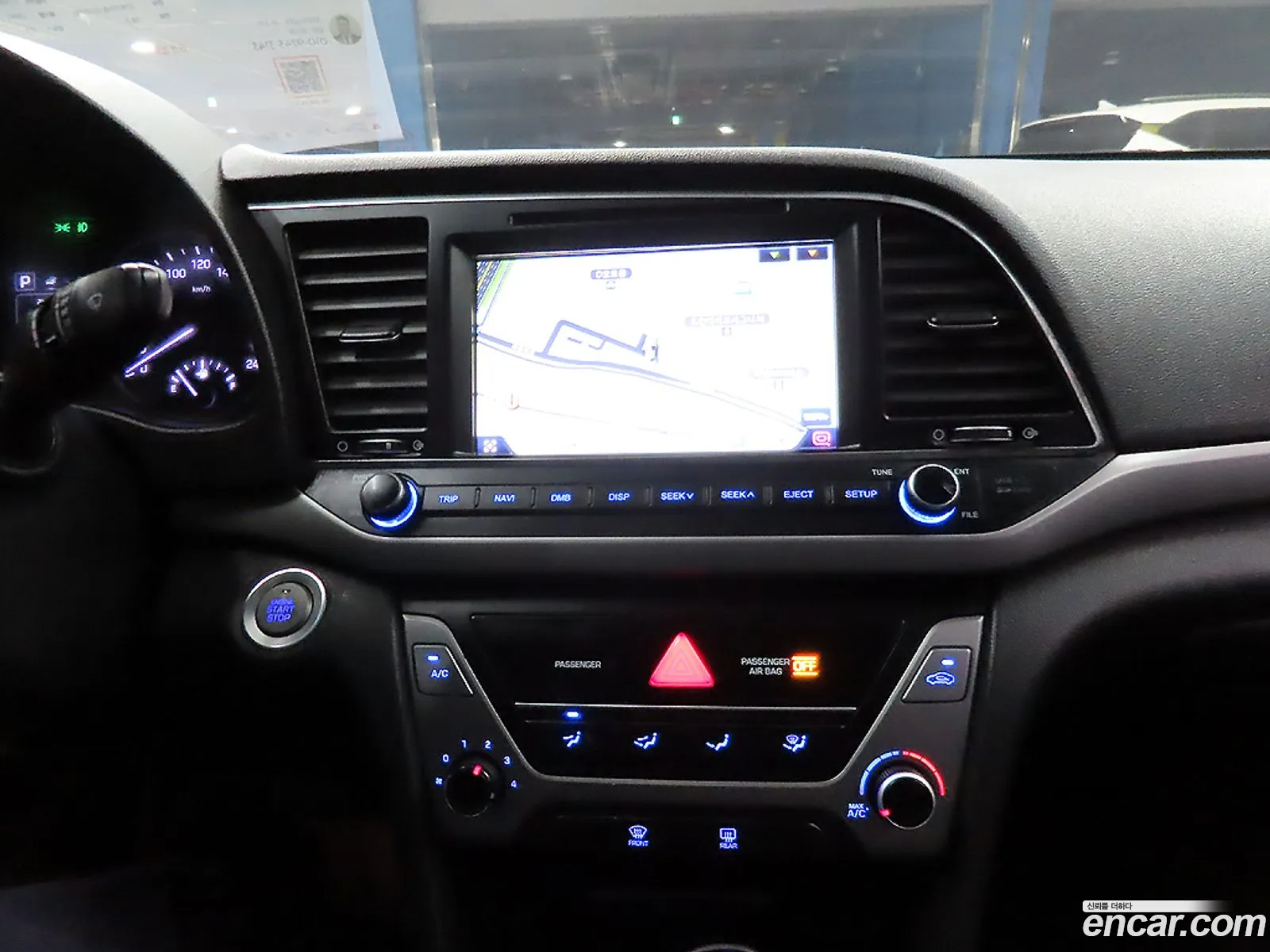 Hyundai Elantra AD 2016 — 10