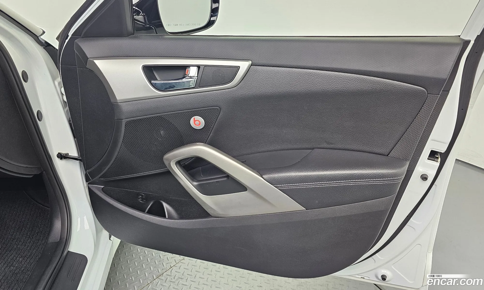 Hyundai Veloster 2014 KMHTC61DBEU192068 — 19