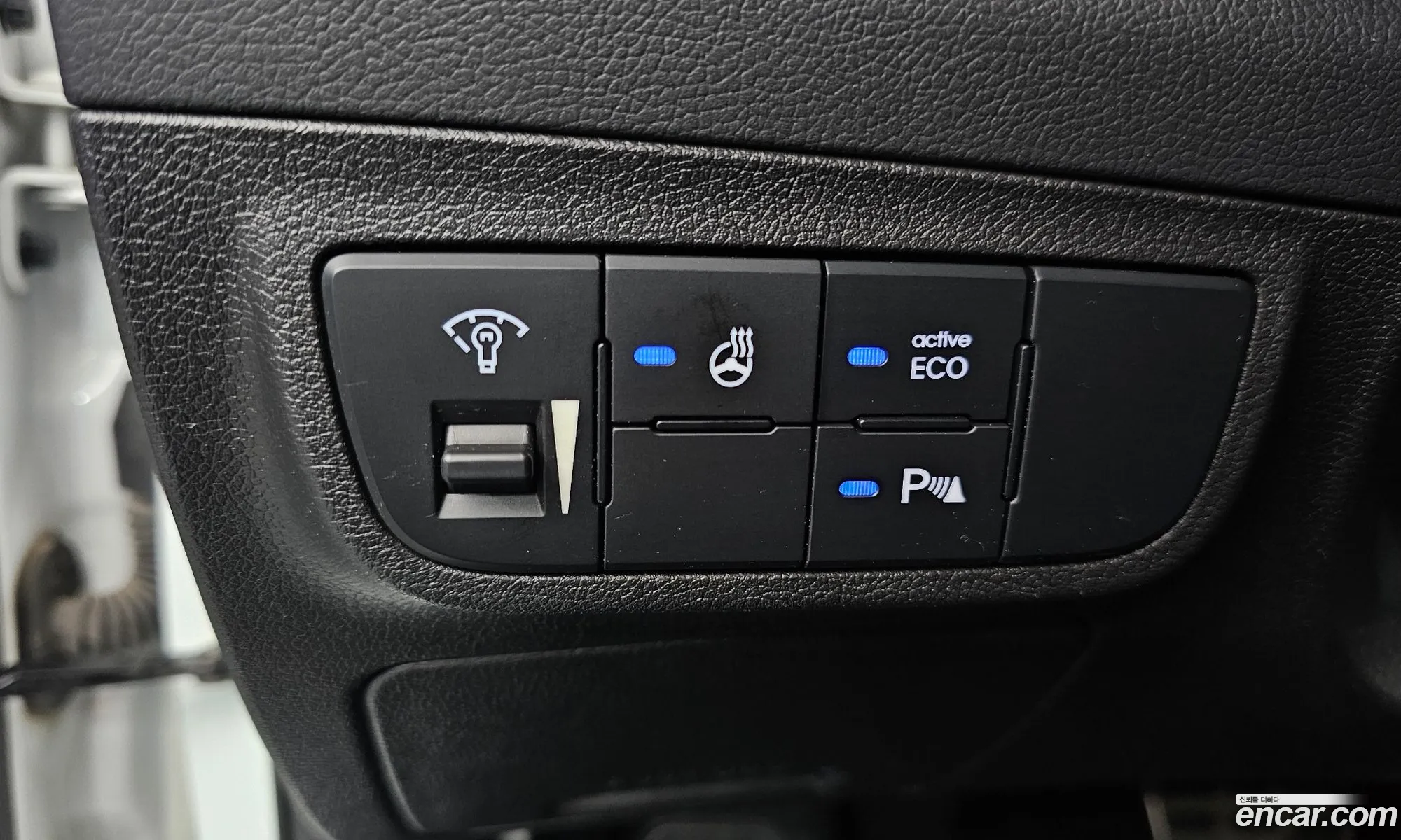 Hyundai Veloster 2014 KMHTC61DBEU192068 — 27