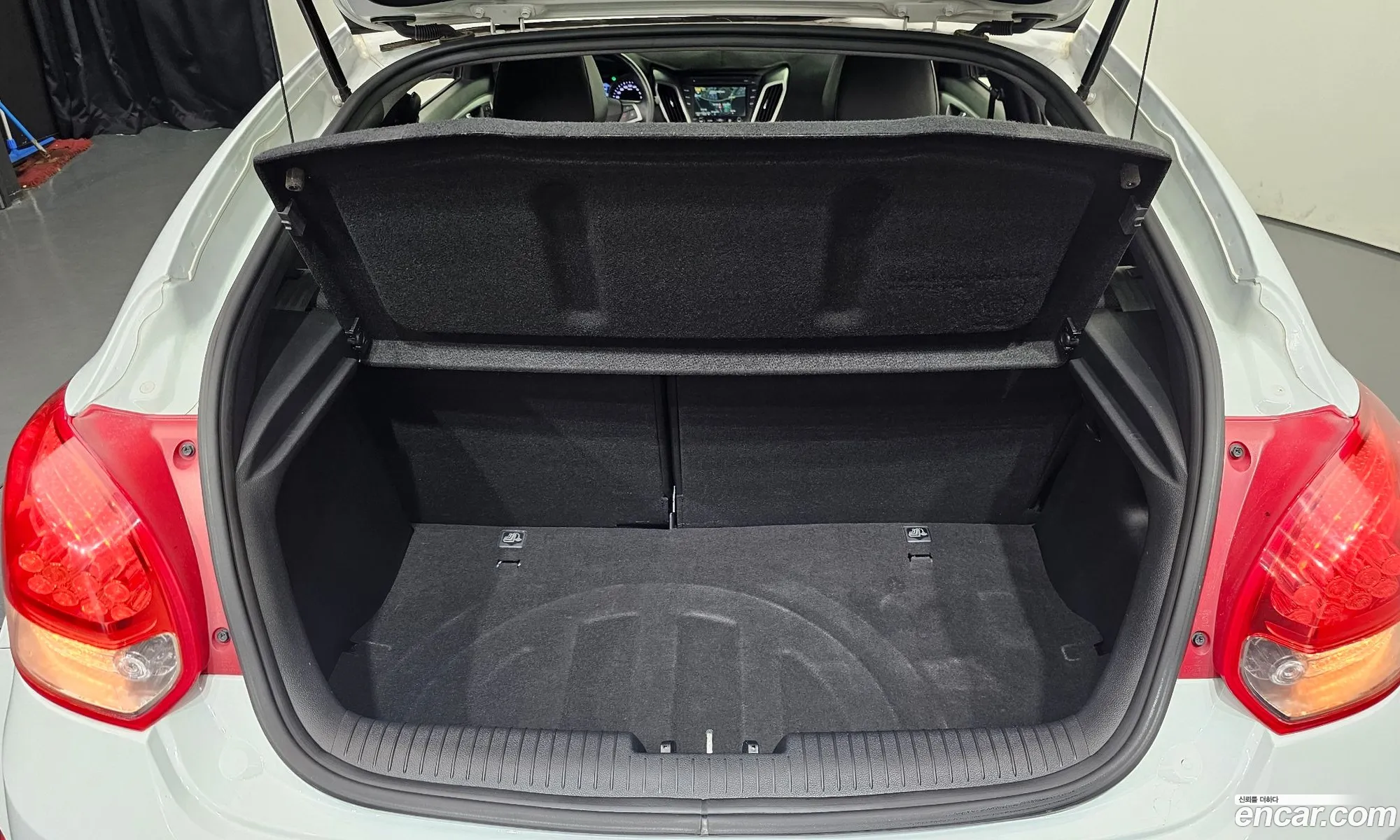 Hyundai Veloster 2014 KMHTC61DBEU192068 — 7