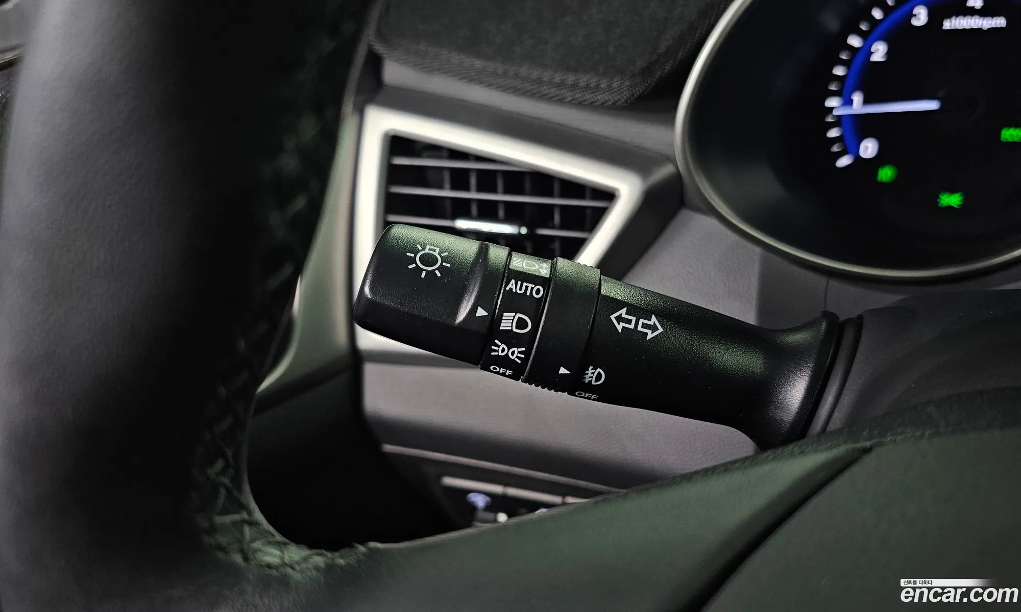Hyundai Veloster 2014 KMHTC61DBEU192068 — 5