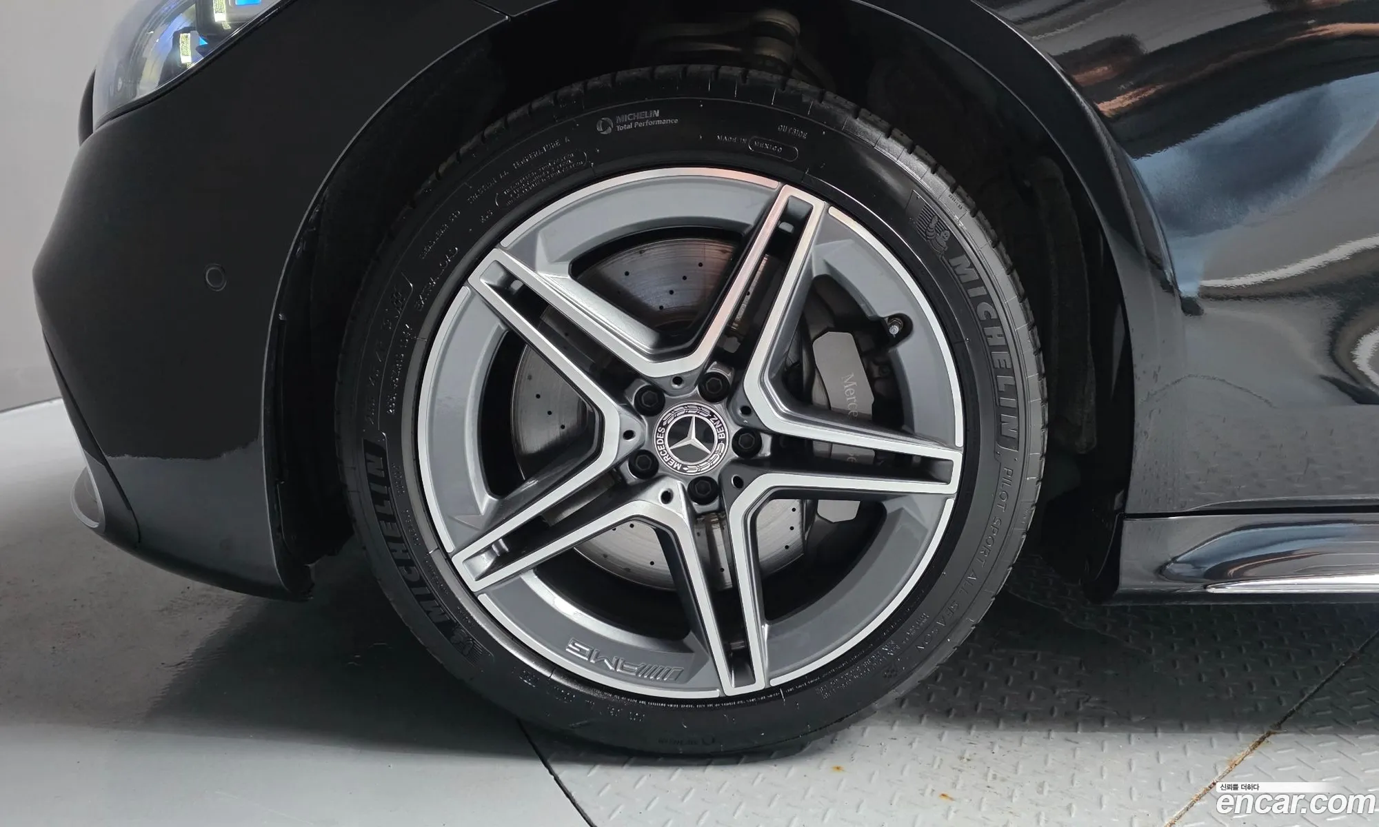 Mercedes-Benz S-Class W223 2022 — 18