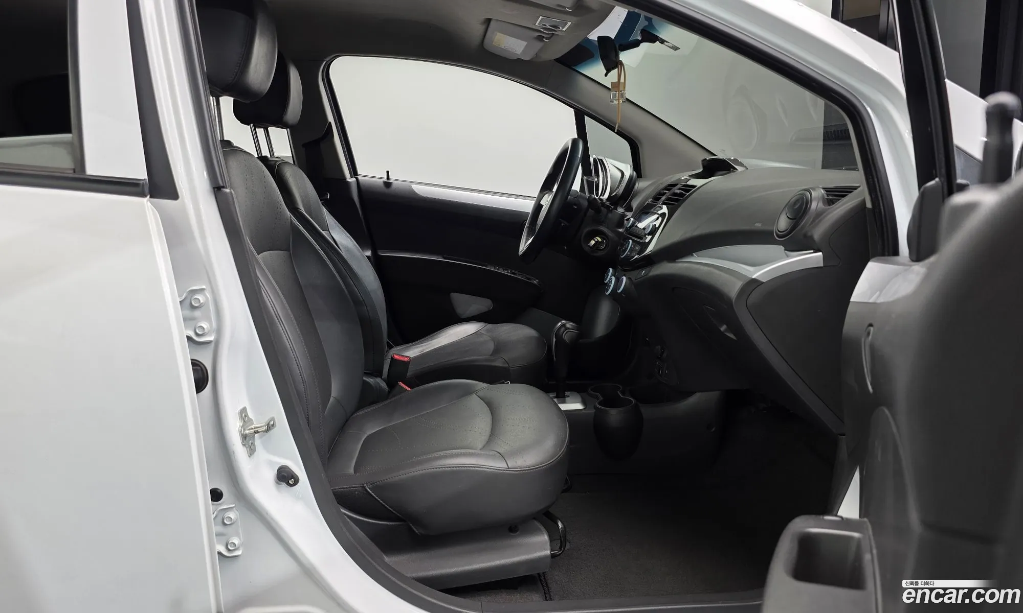 Chevrolet (GM Daewoo) Spark 2015 KLYMC48VDFC771885 — 15