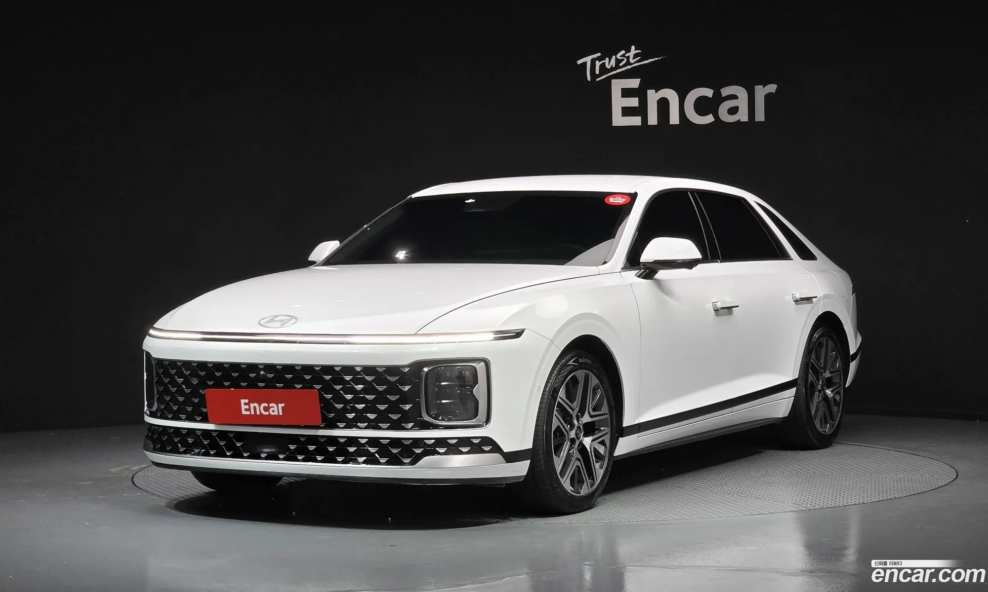 Hyundai Grandeur 2023 — 12