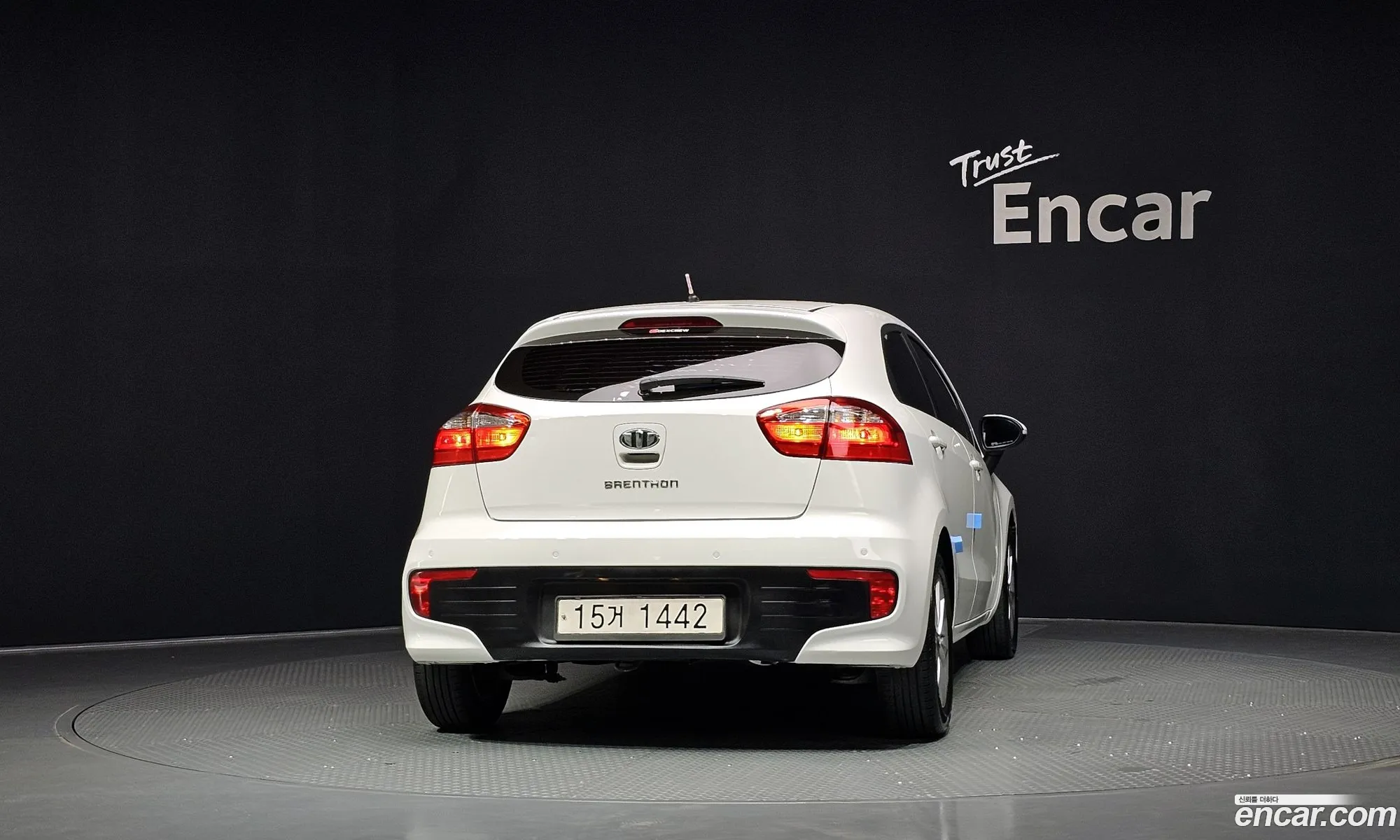 Kia Pride 2015 — 12