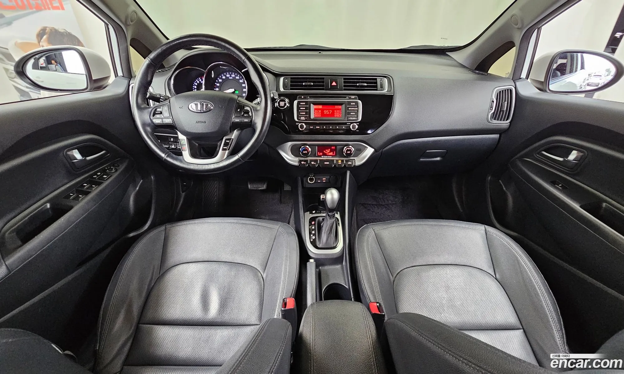 Kia Pride 2015 — 10