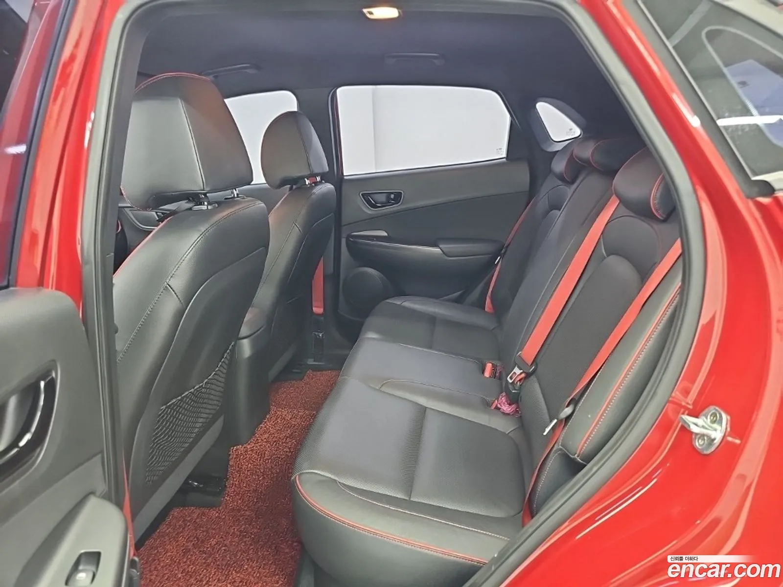 Hyundai Kona 2017 — 12