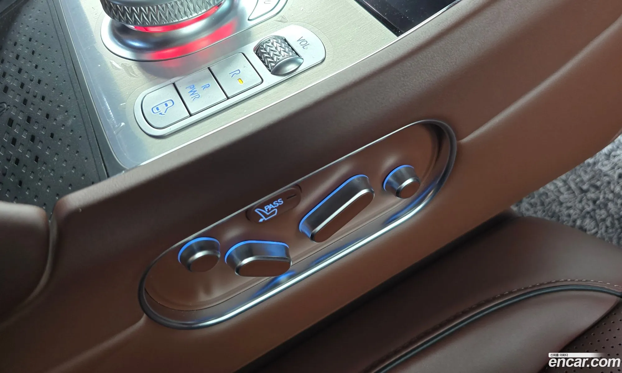 Genesis G90 2023 — 24