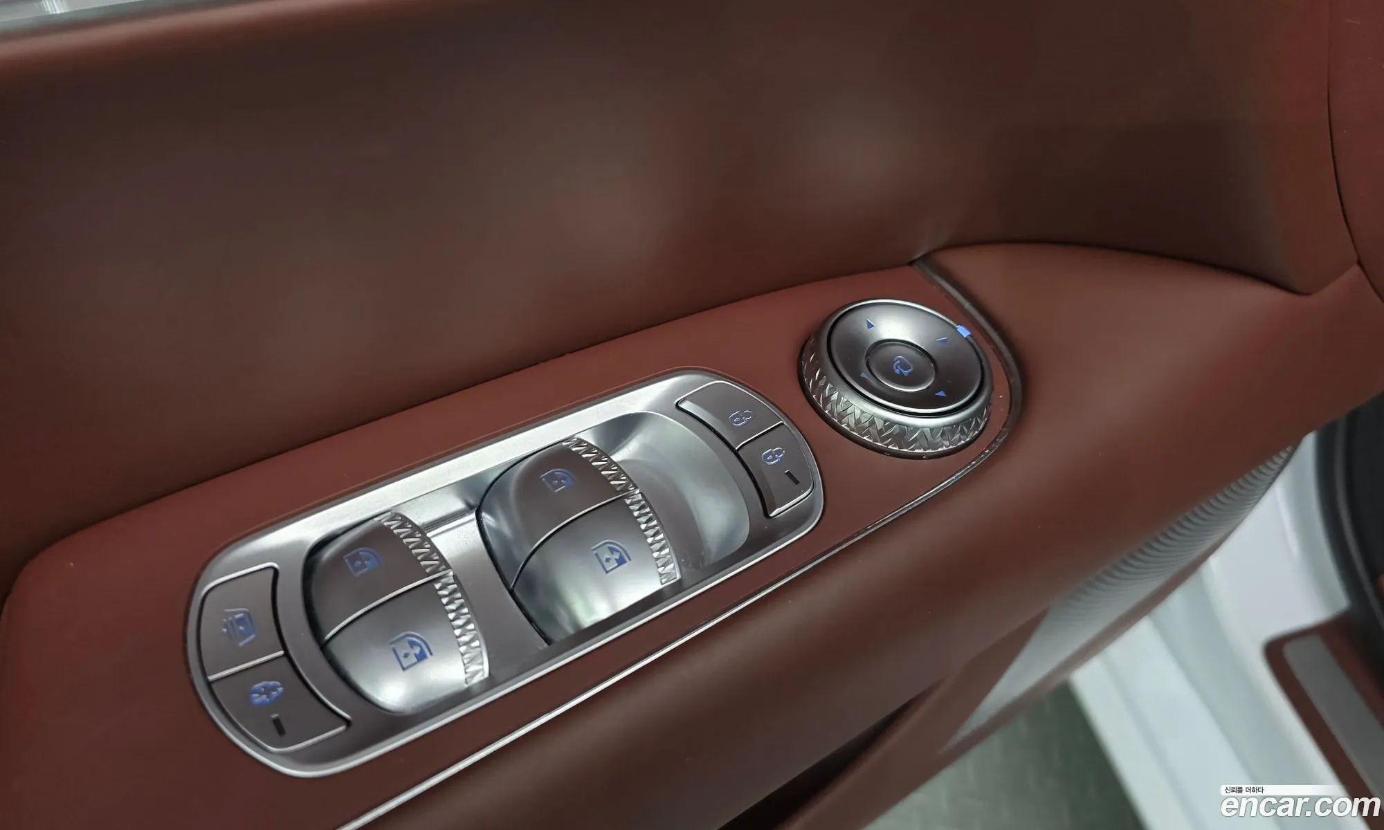 Genesis G90 2023 — 36