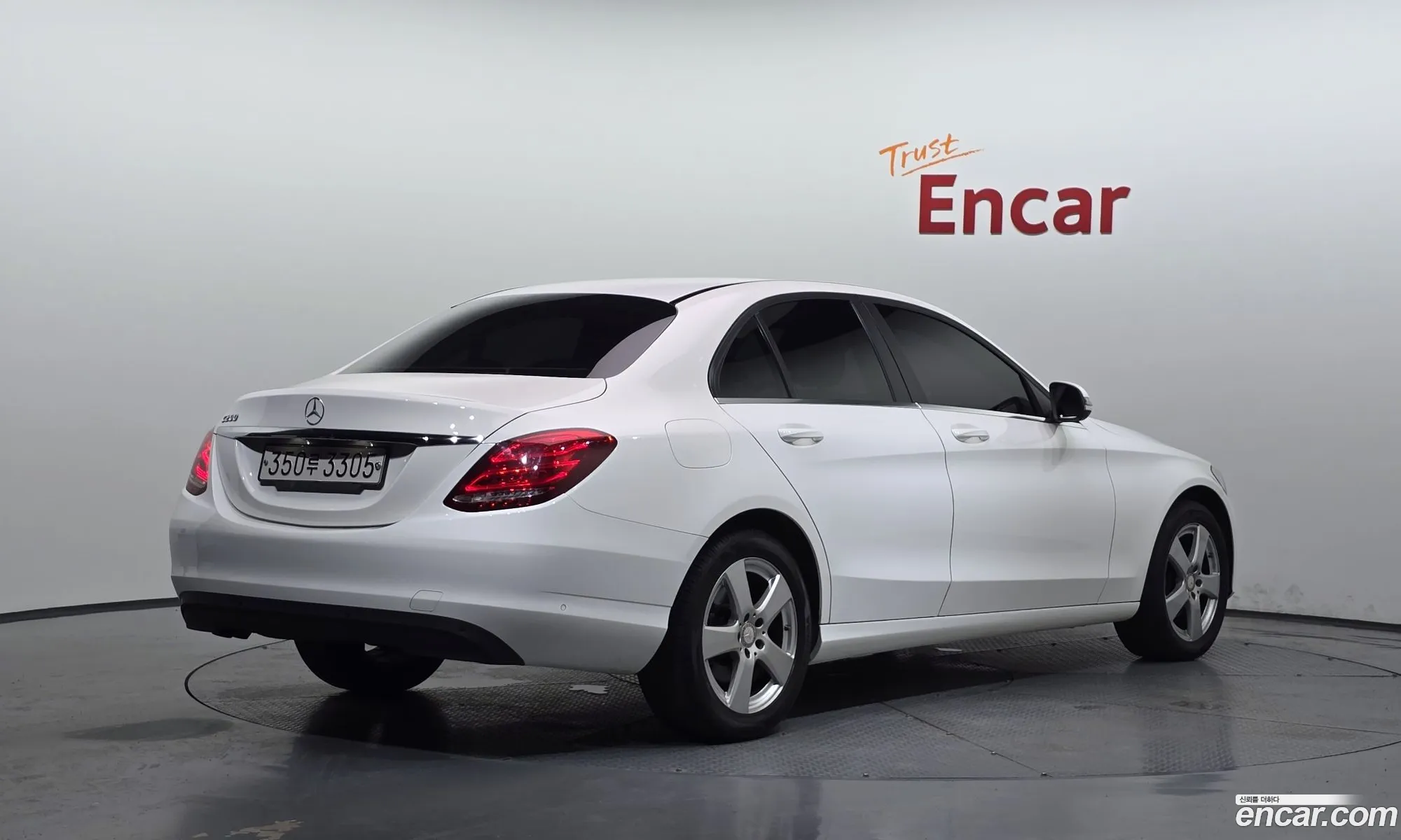 Mercedes-Benz C-Class W205 2017 — 14