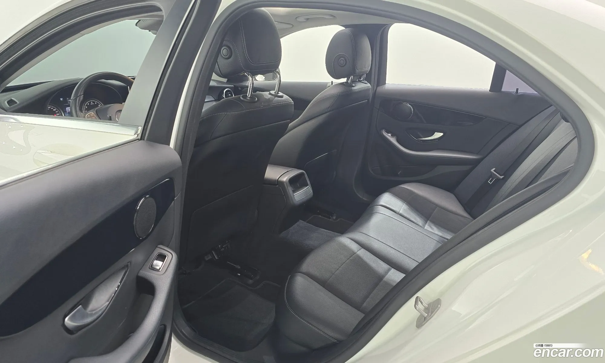 Mercedes-Benz C-Class W205 2017 — 2
