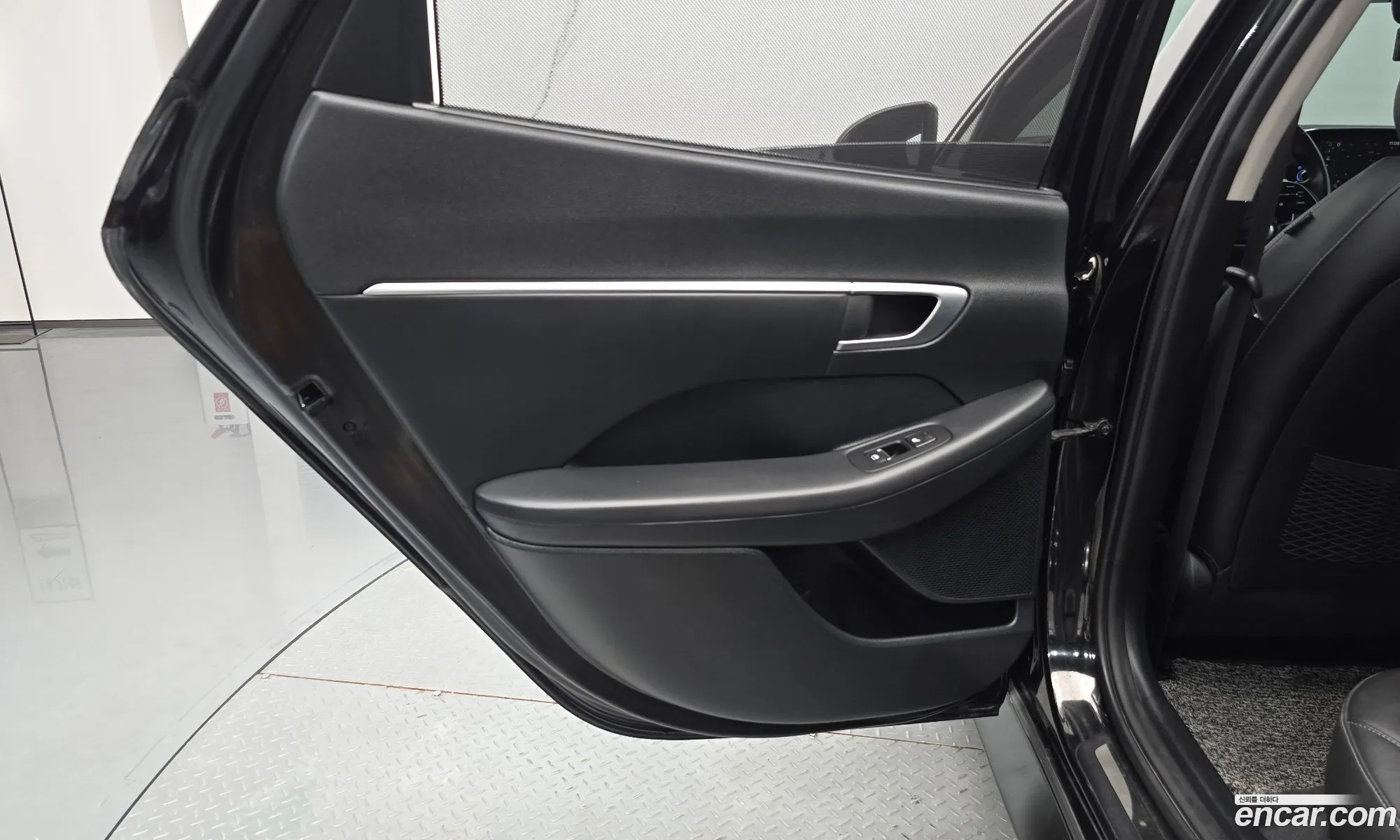 Hyundai Sonata 2019 KMHL141EBLA017544 — 21