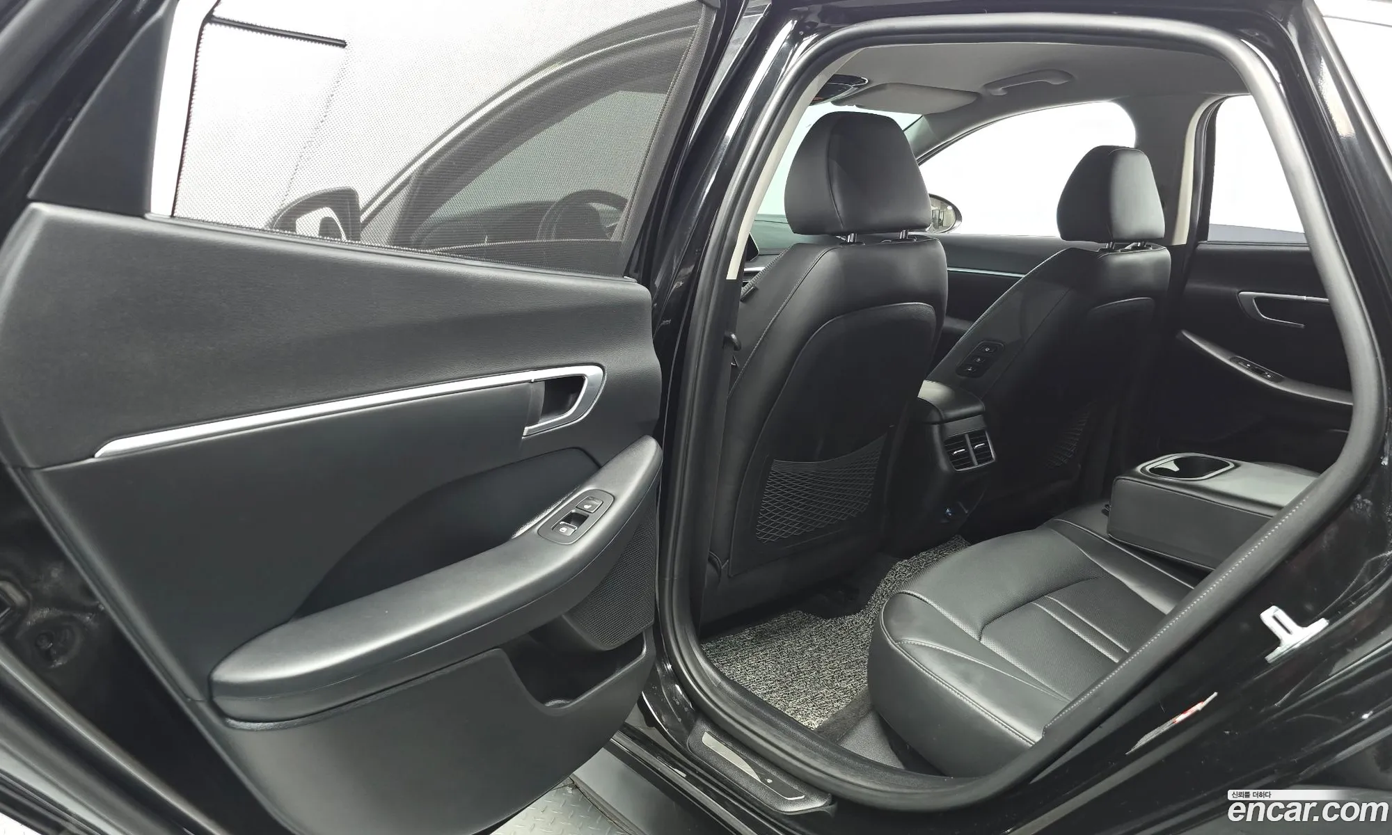 Hyundai Sonata 2019 KMHL141EBLA017544 — 29