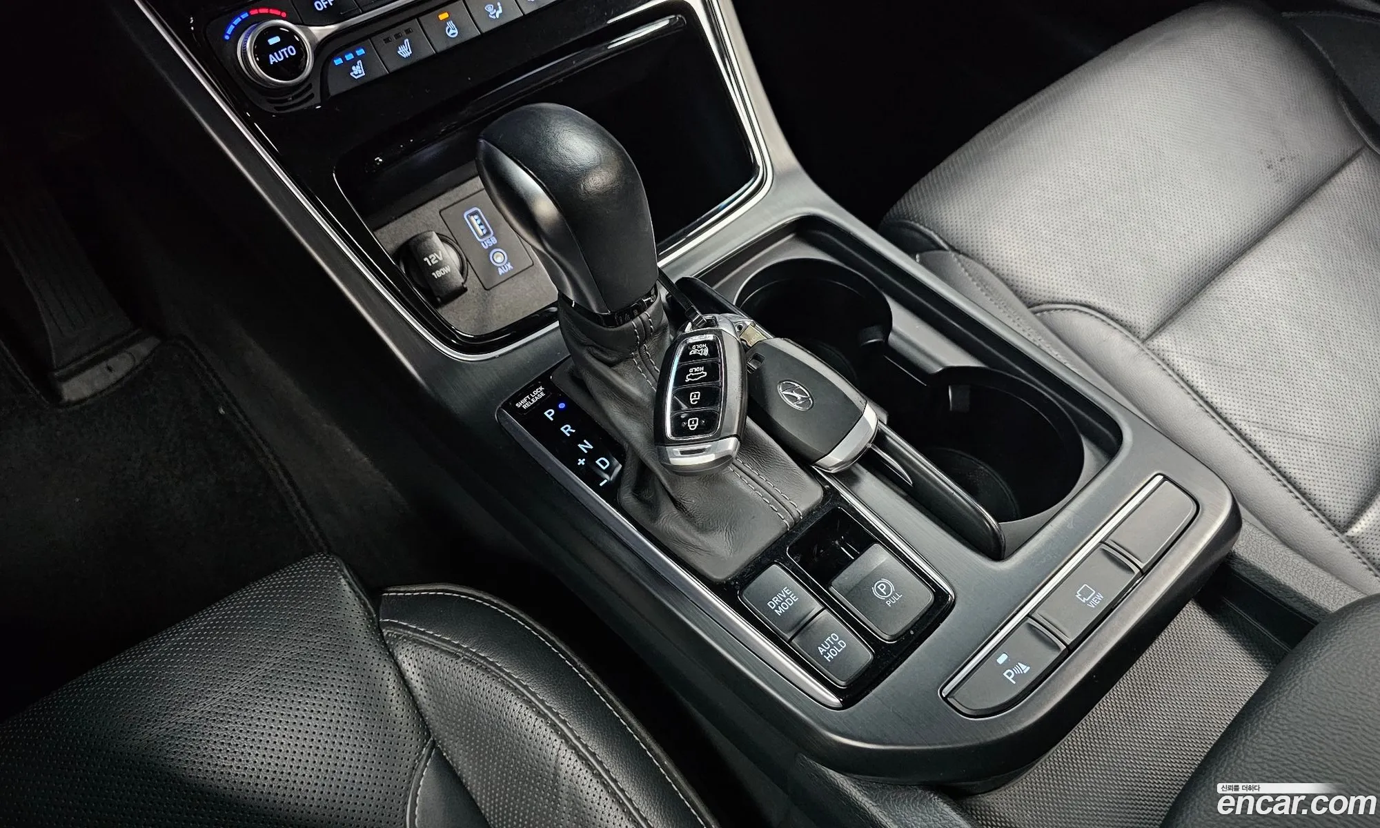 Hyundai Grandeur IG 2019 — 29