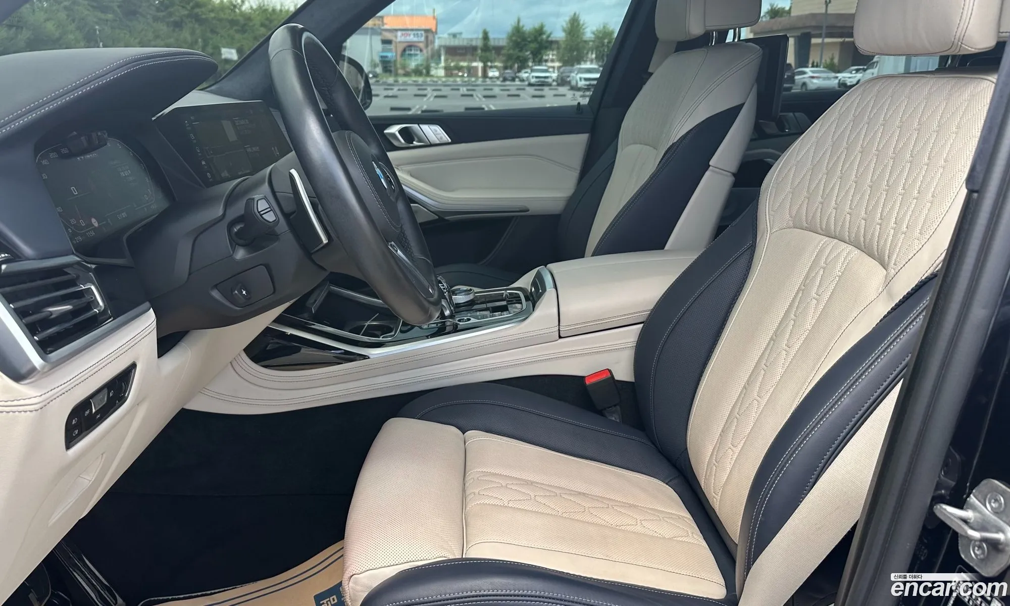 BMW X7 2021 — 14