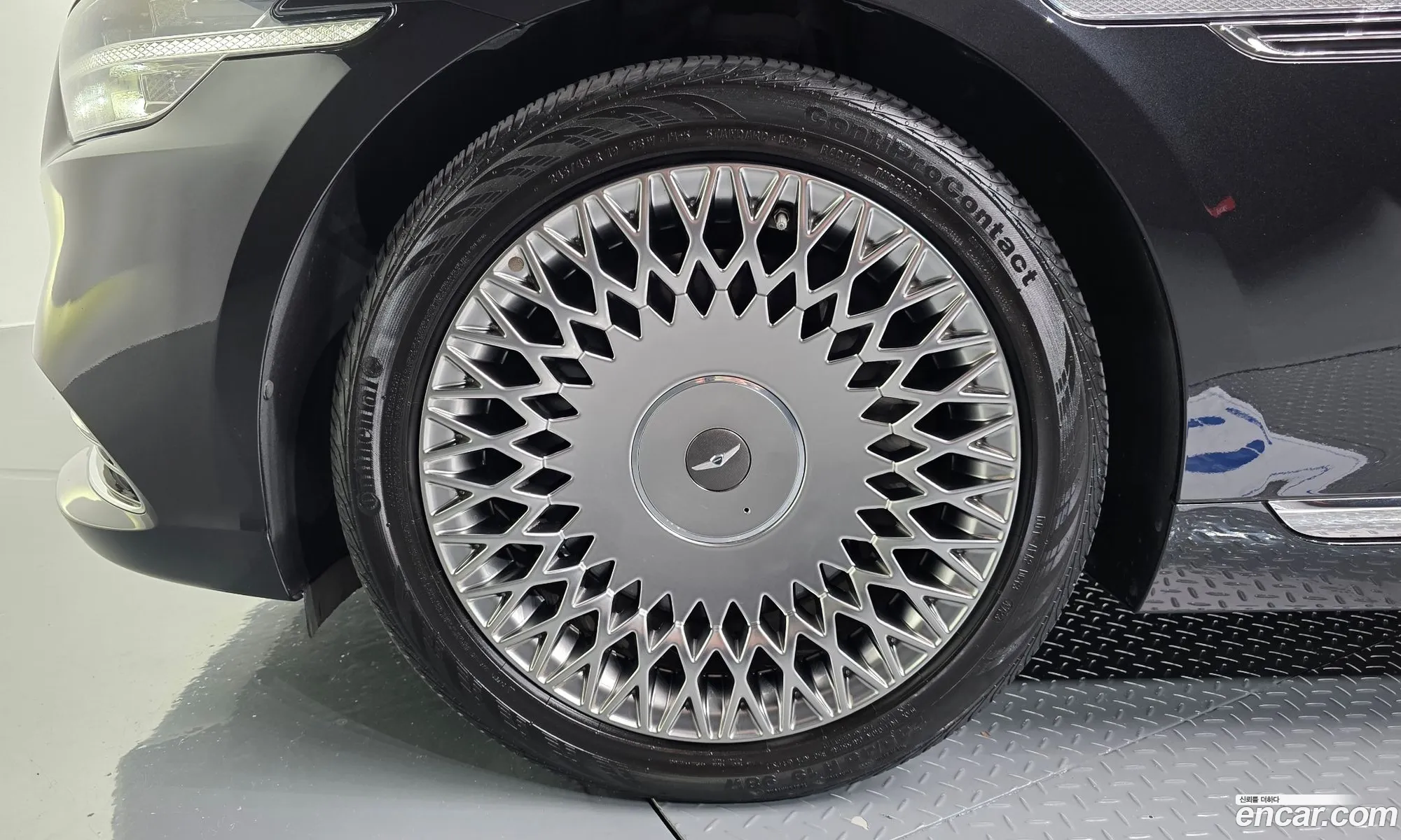 Genesis G90 2019 — 3